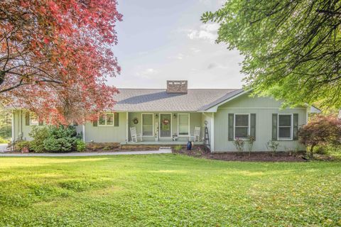813 Stiner Ln La Follette TN 37766
