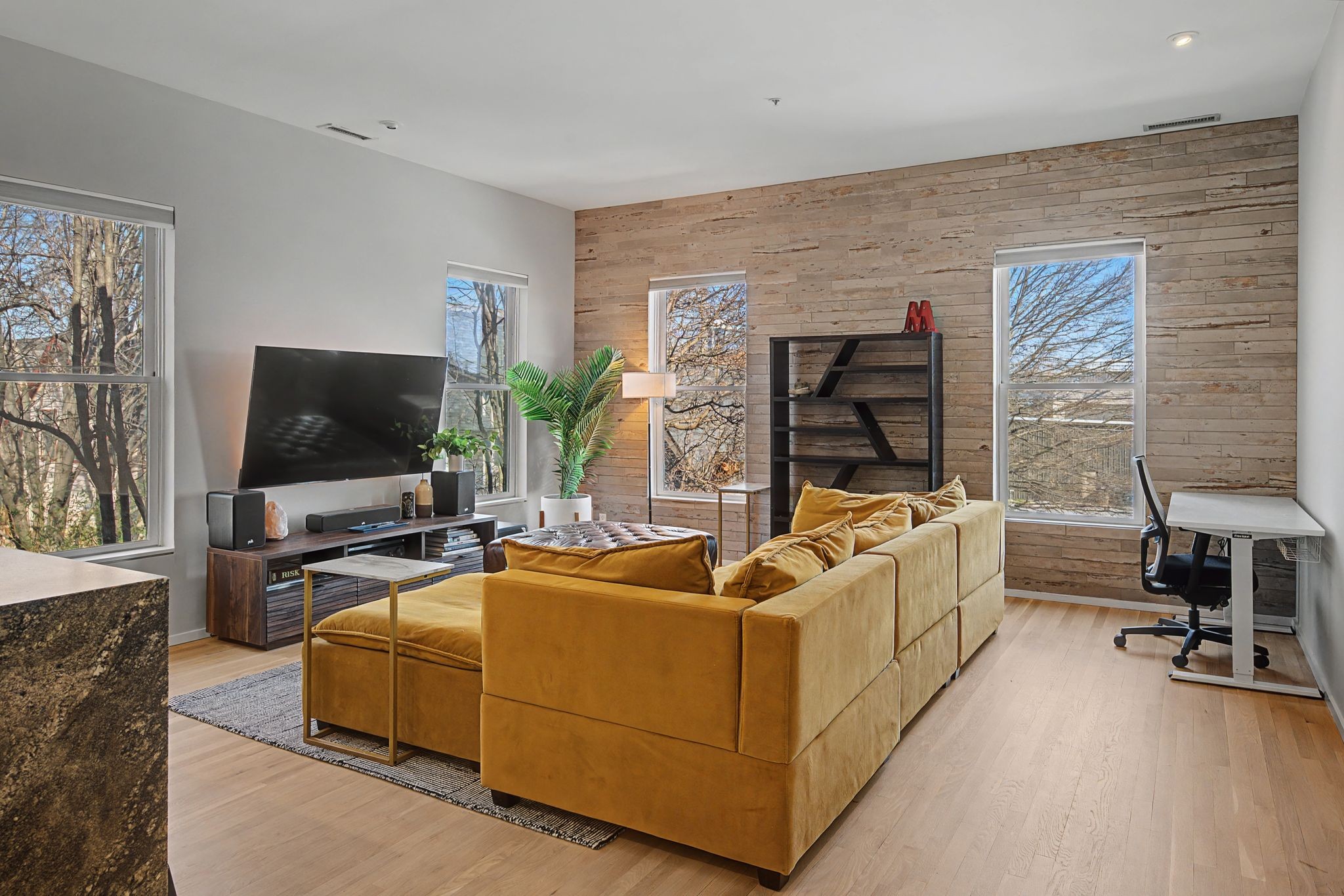 1200 5th Avenue N 414