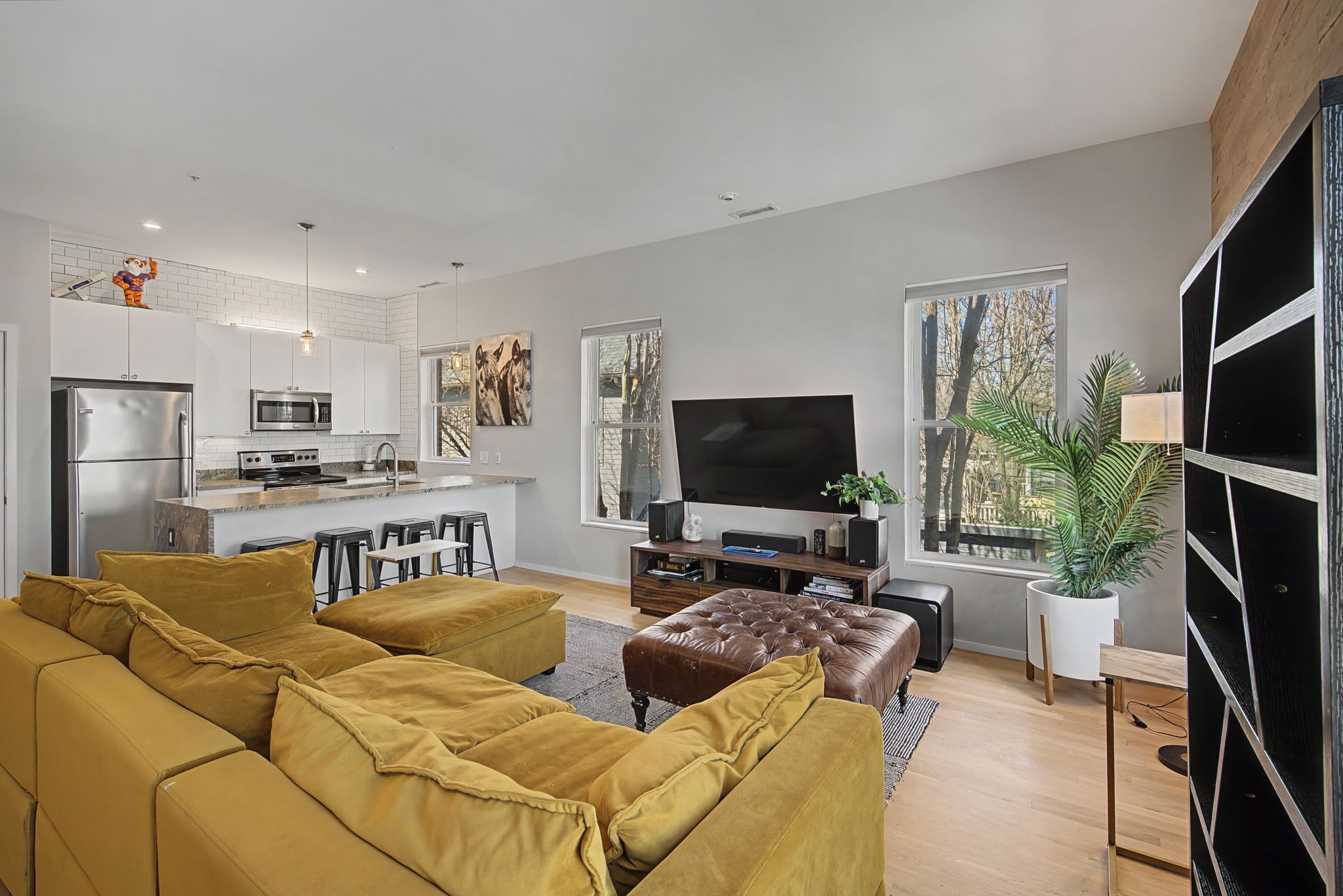 1200 5th Avenue N 414