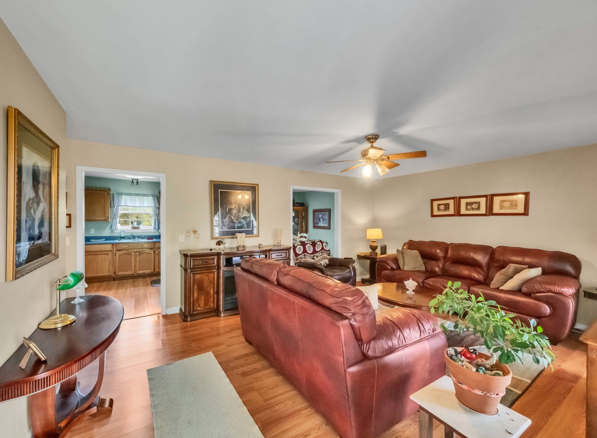 1611 London Dr