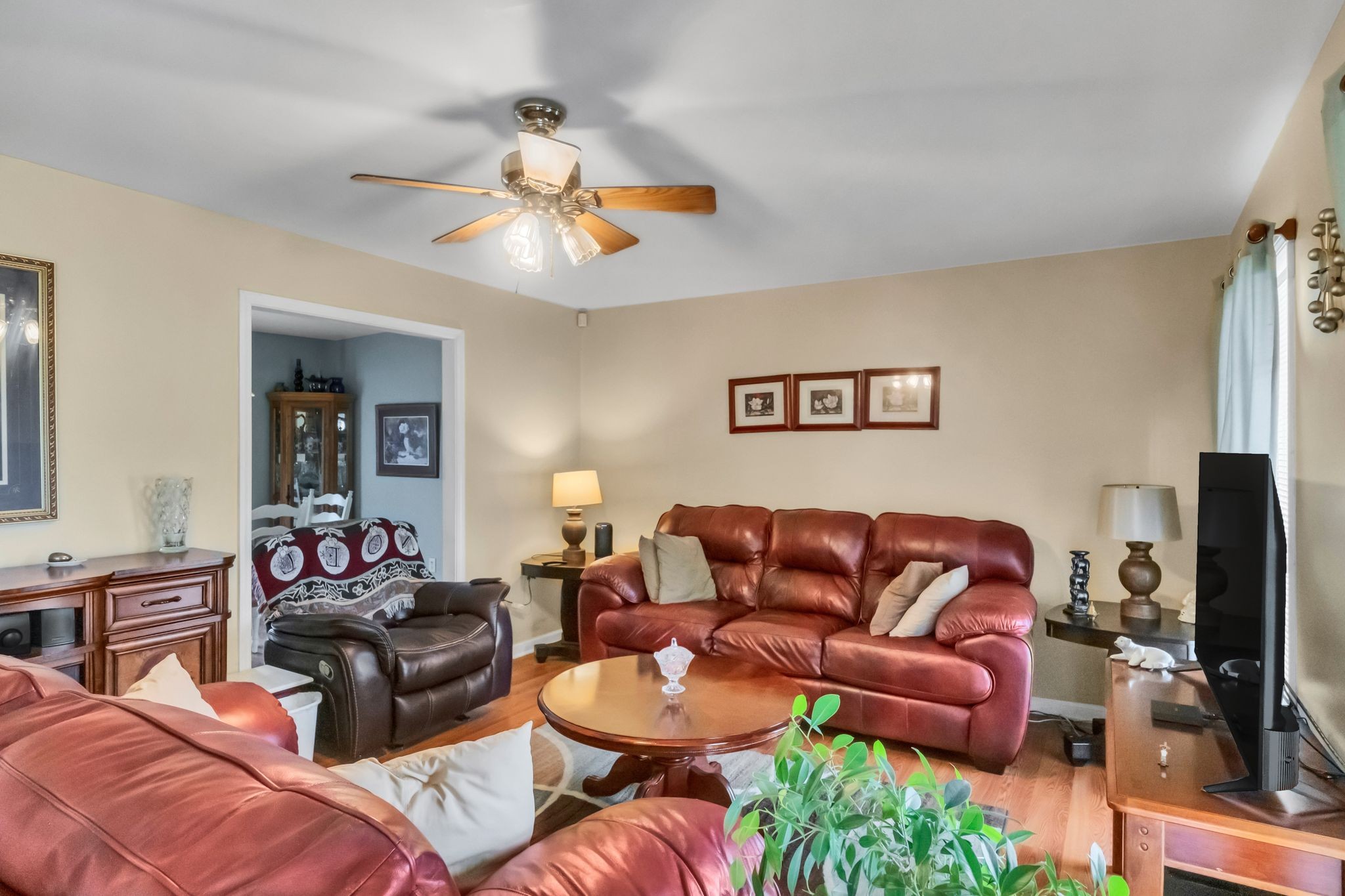 1611 London Dr