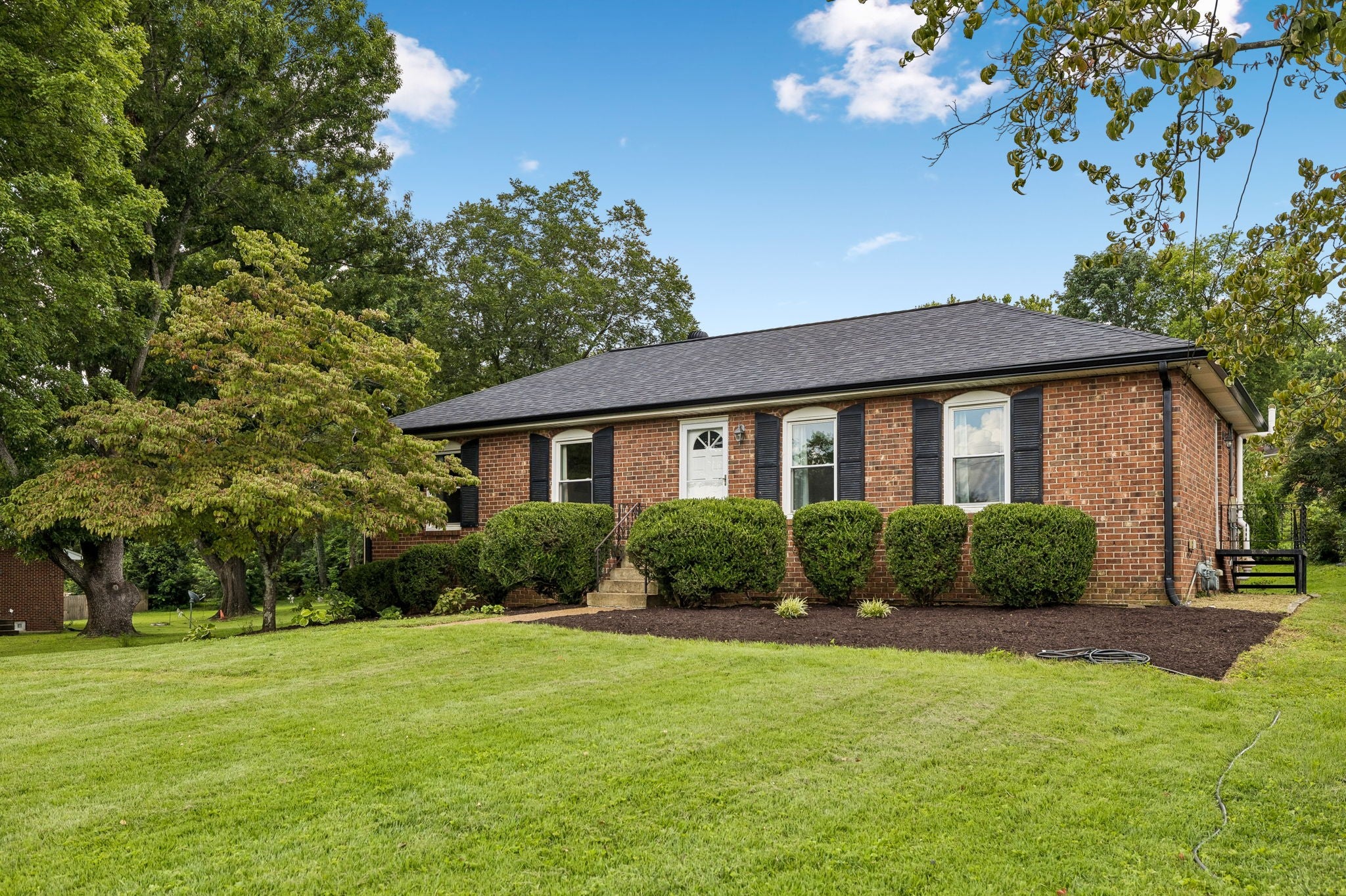569 McMurray Dr