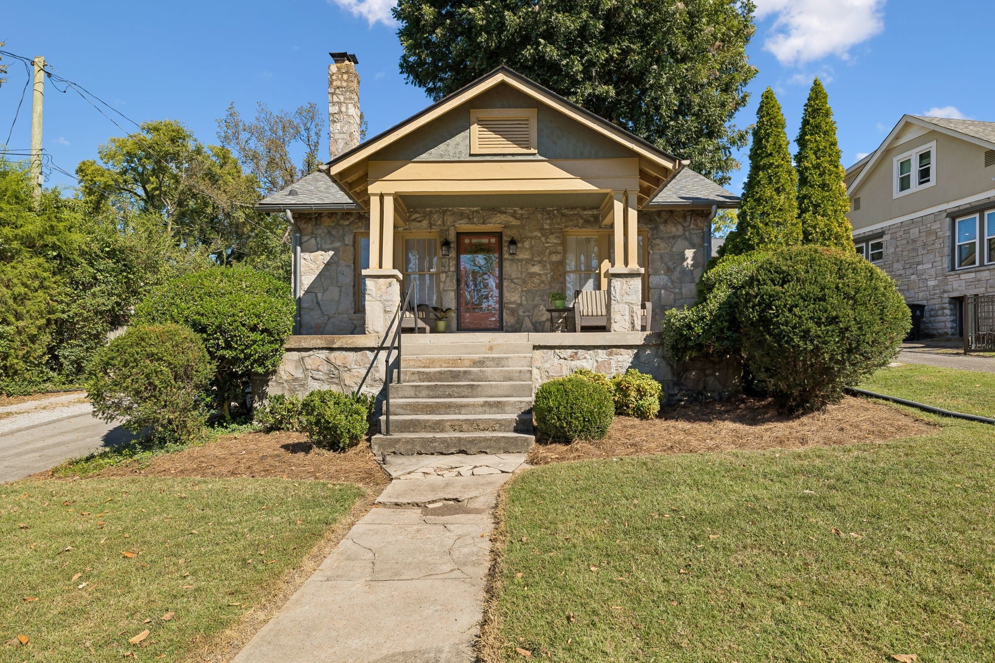 2520 Sharondale Dr