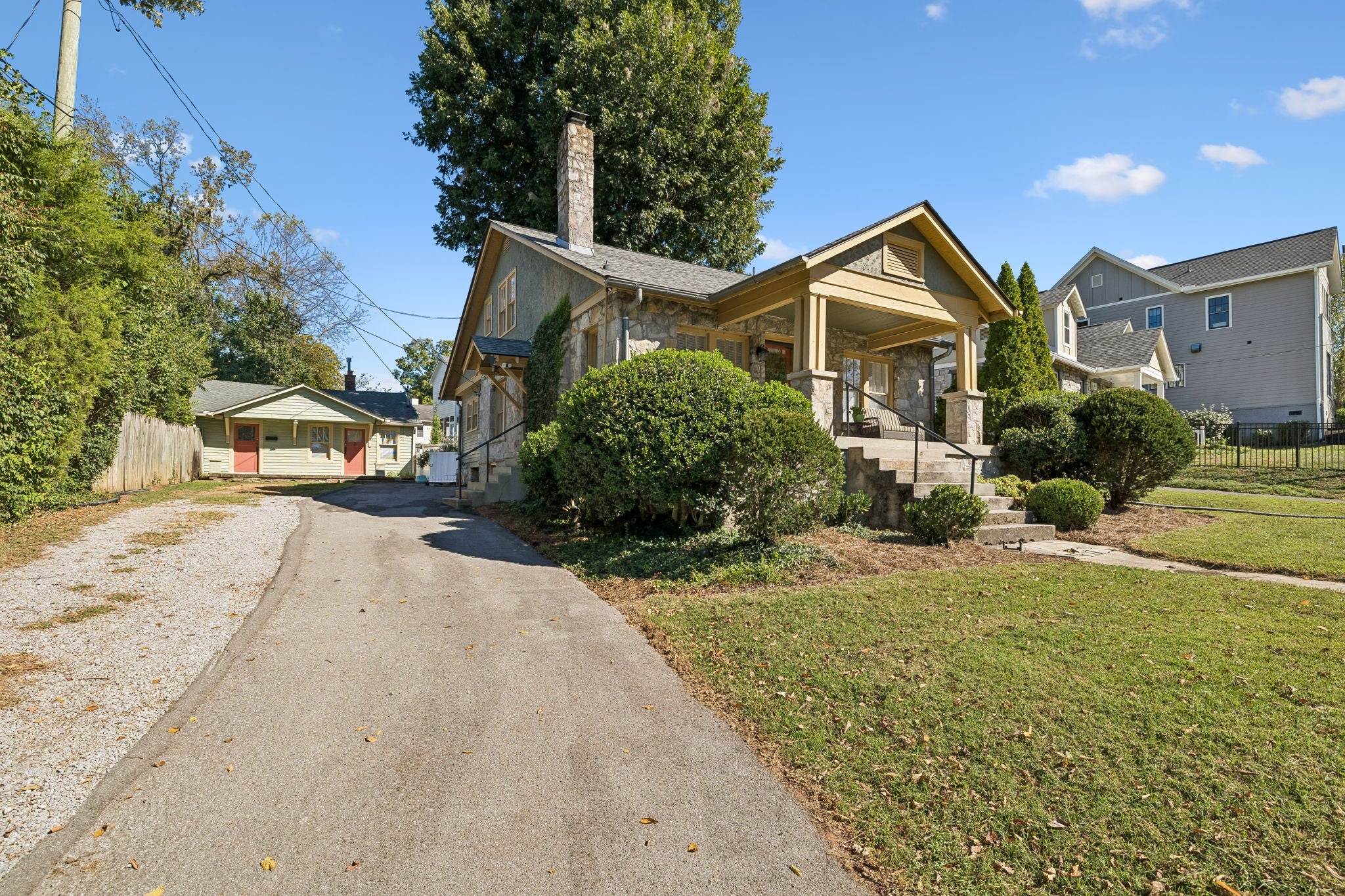 2520 Sharondale Dr