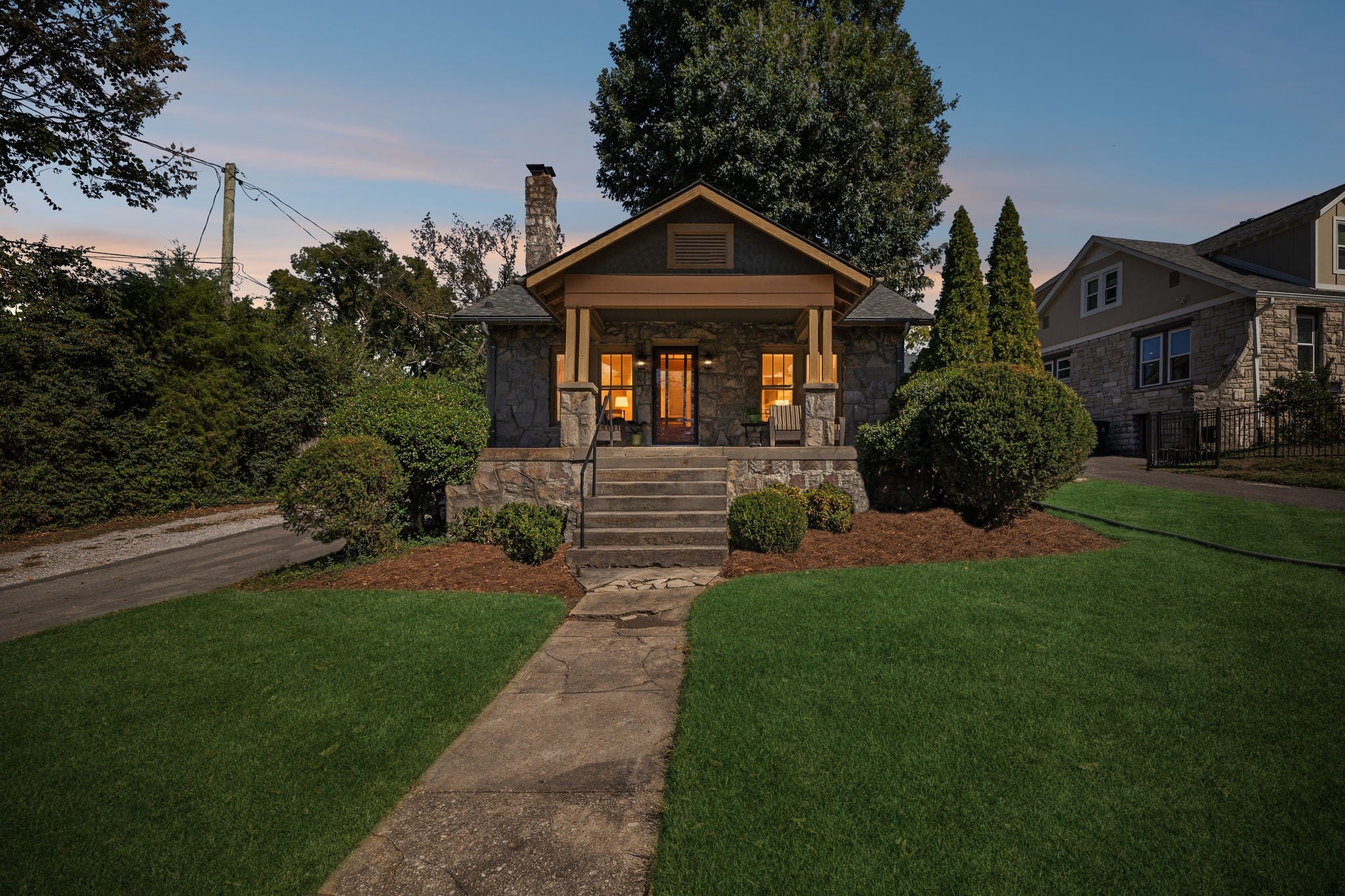 2520 Sharondale Dr