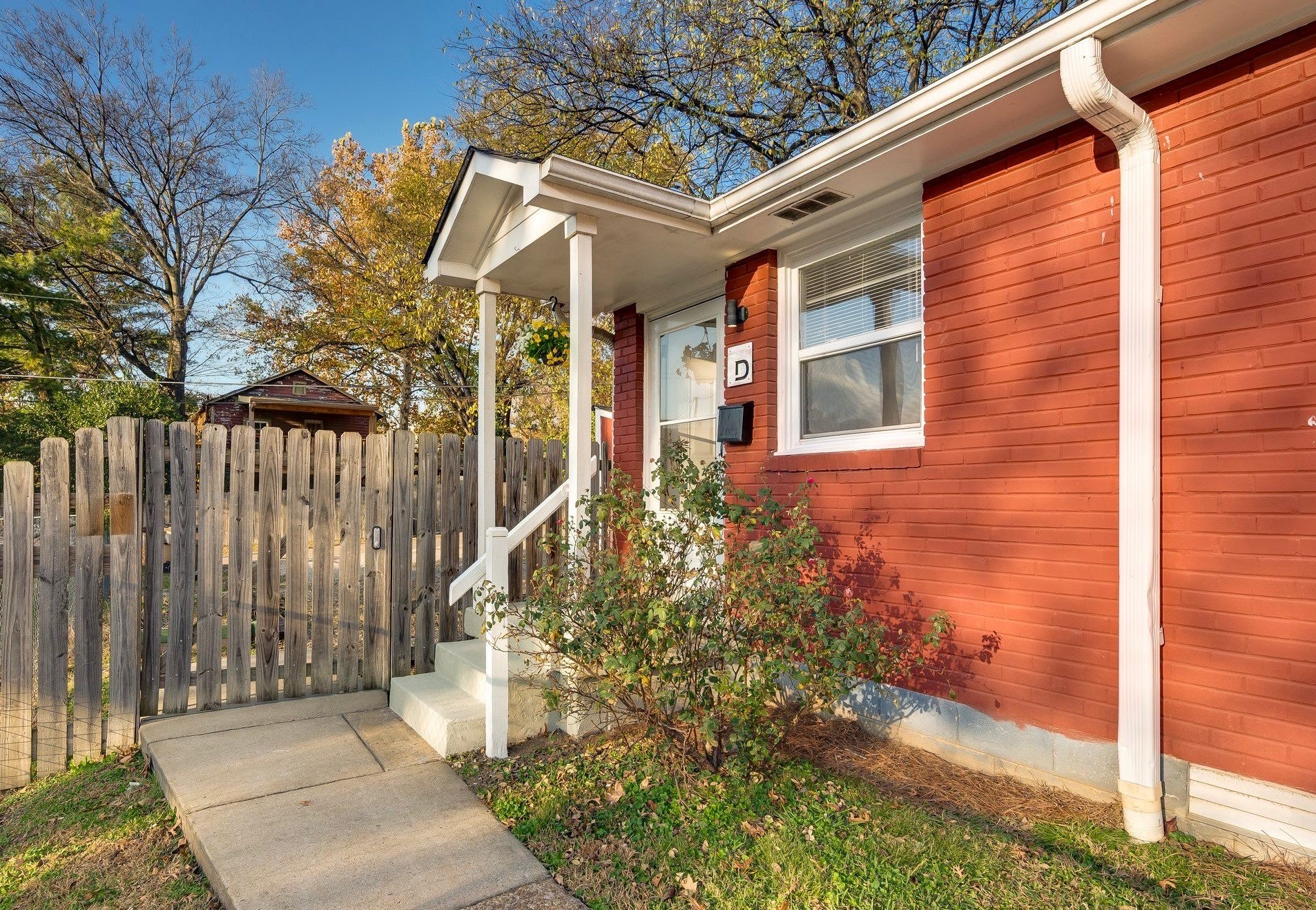 611 Boscobel St Unit D