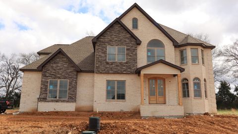 4510 Pat Nixon Ct Murfreesboro TN 37130