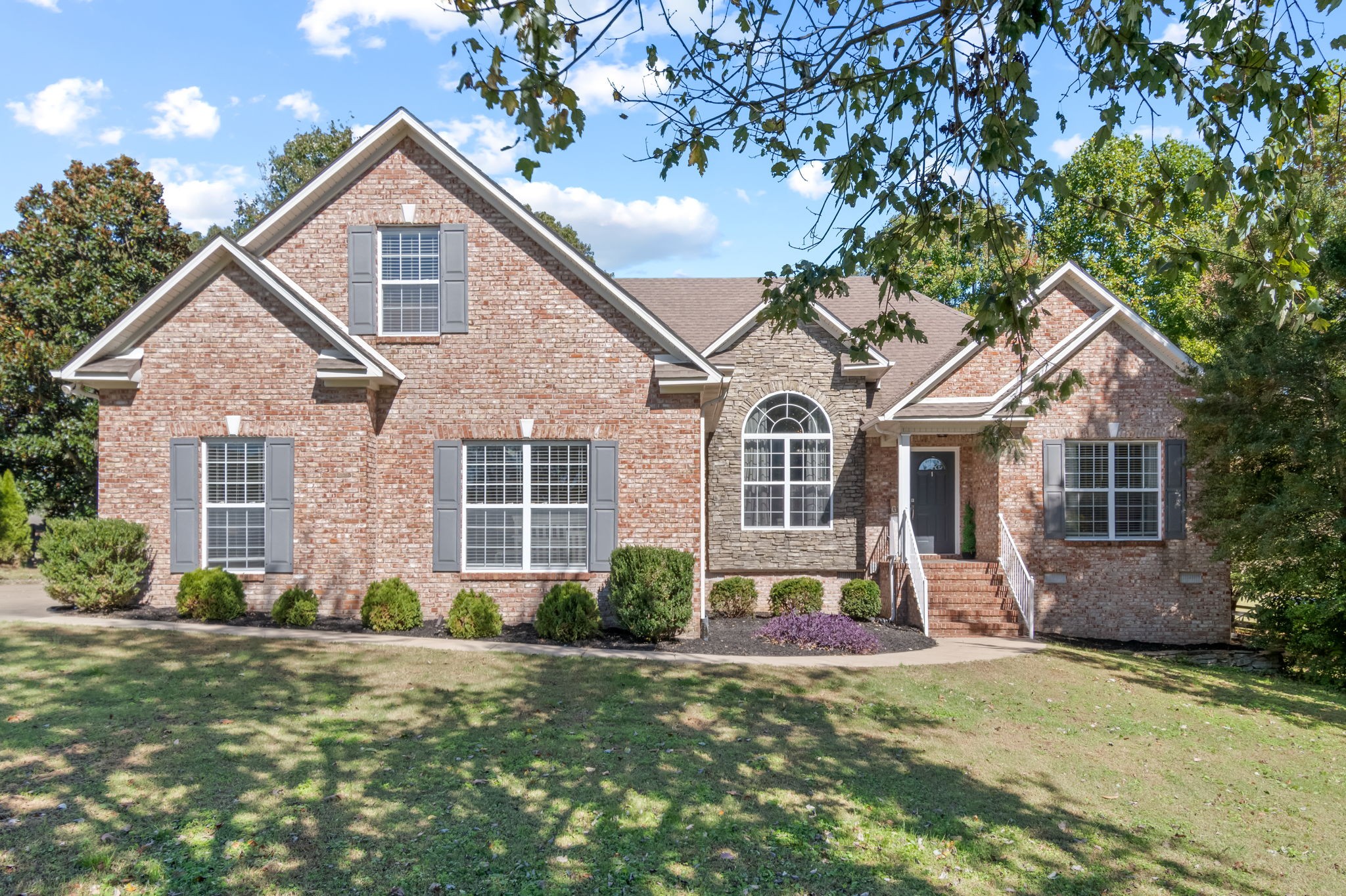 713 Pleasant View Dr