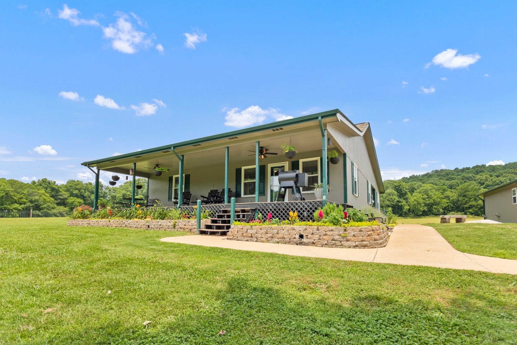 560 York Hollow Rd