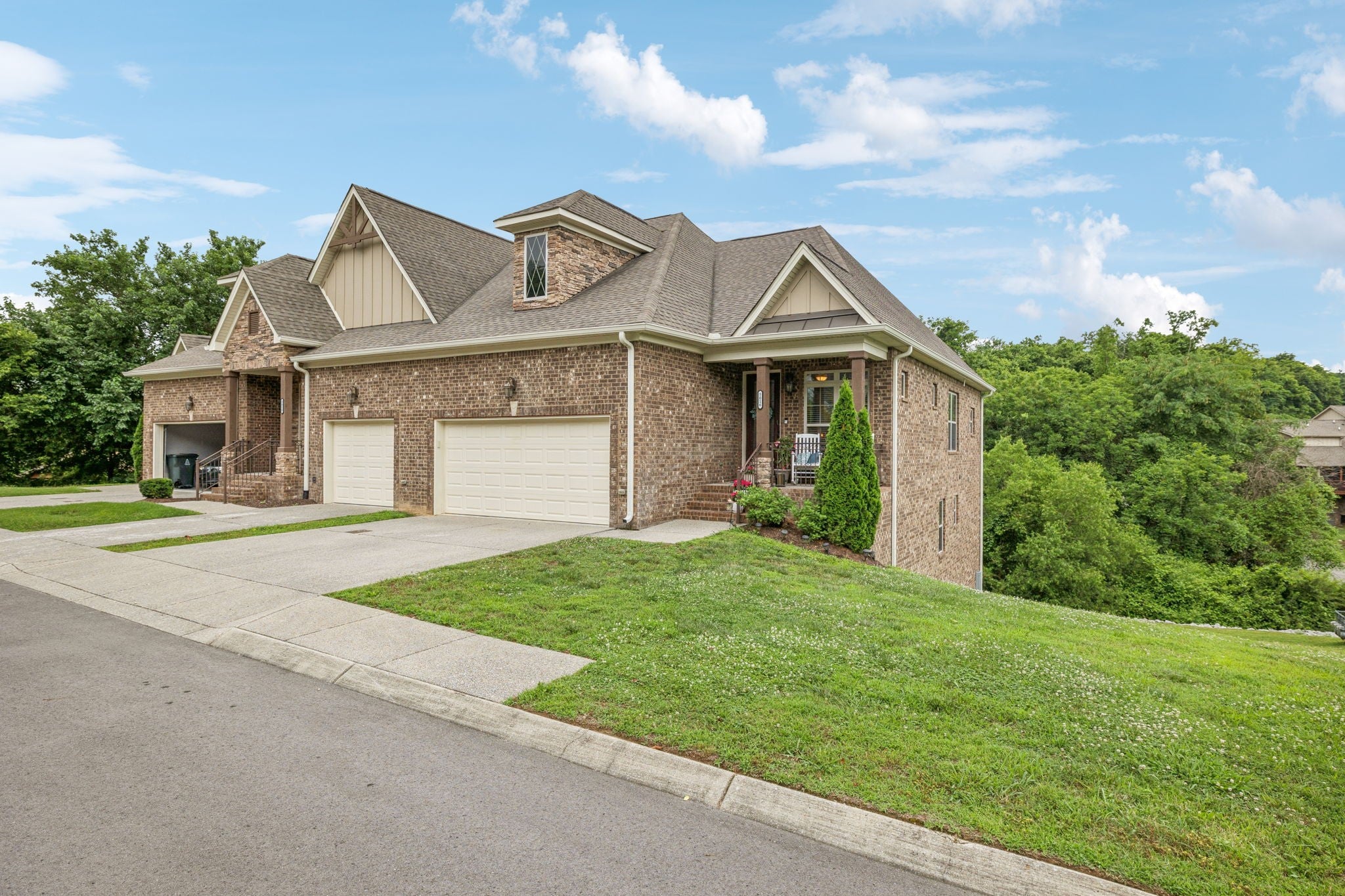 5016 Southfork Blvd