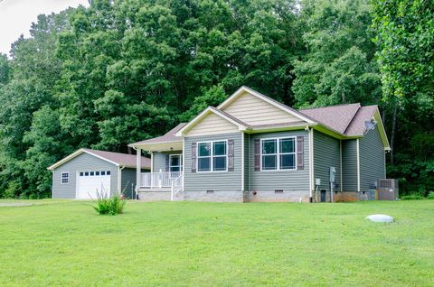 3892 Highway 47 N Charlotte TN 37036