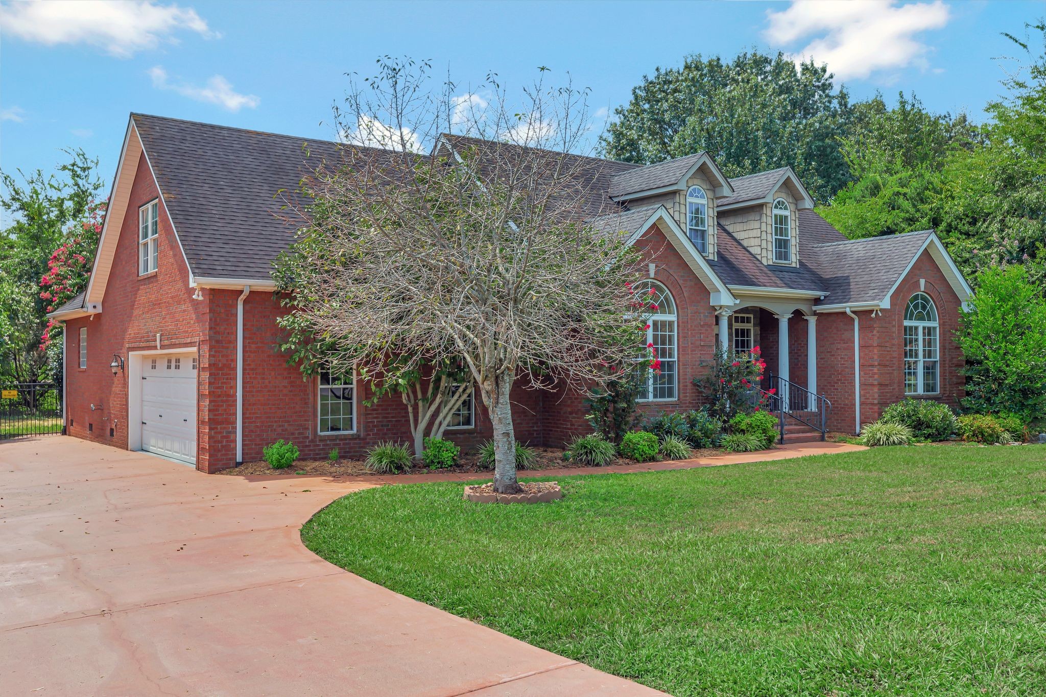 1626 Earl Ct