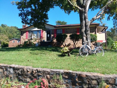 111 Gallaher St Ashland City TN 37015