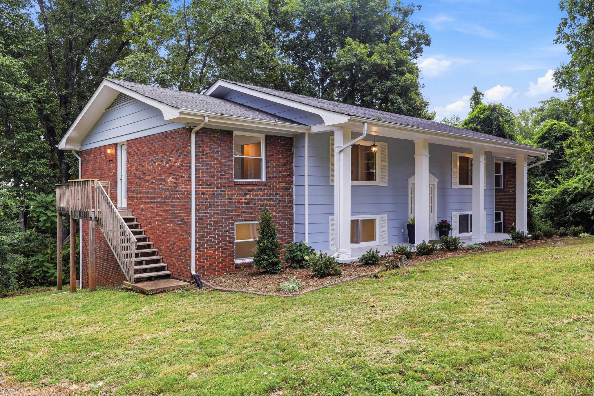 2824 Ridgecrest Drive