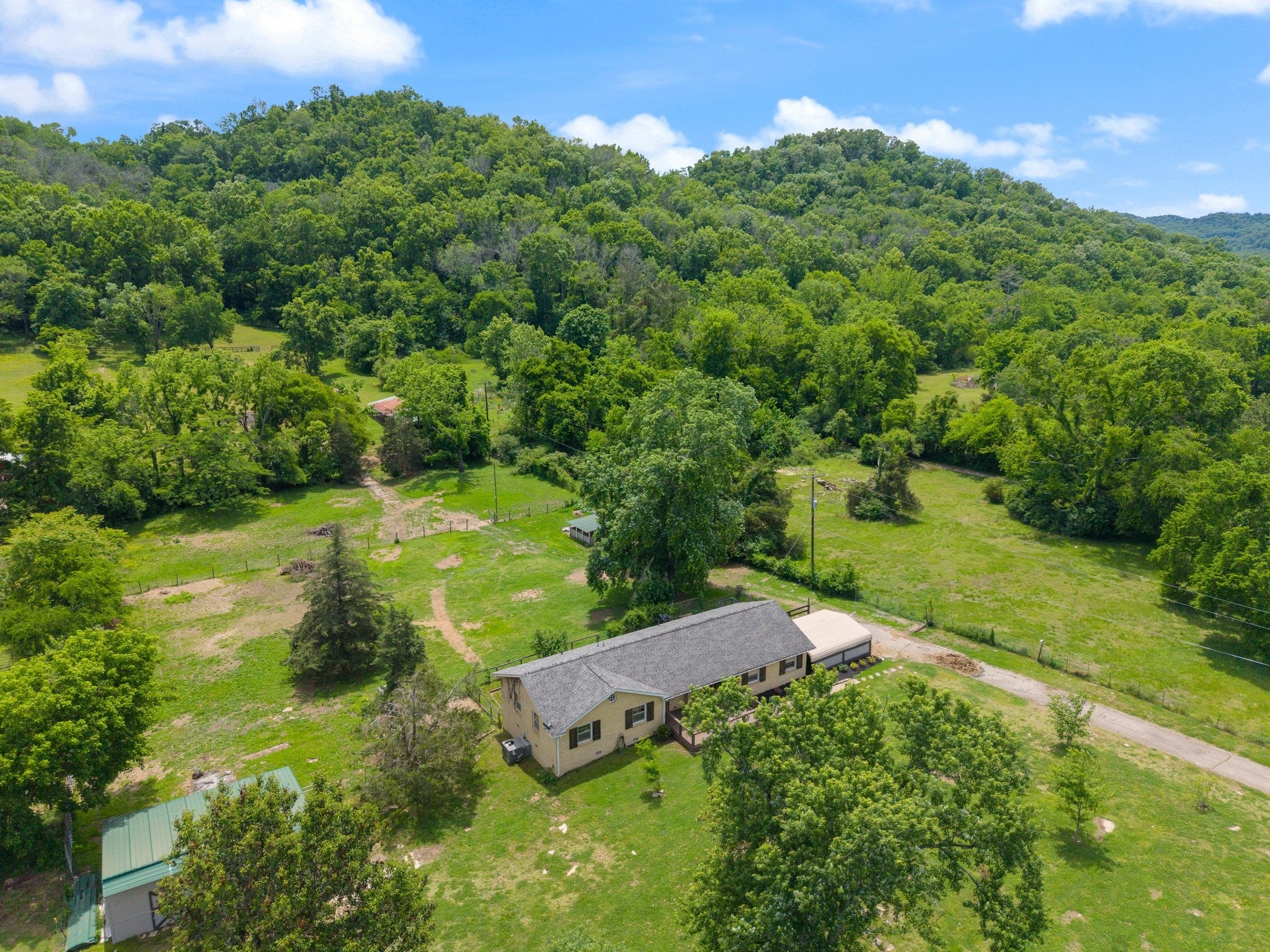 3-bed listing at 5324 Tidwell Hollow Rd, Nashville