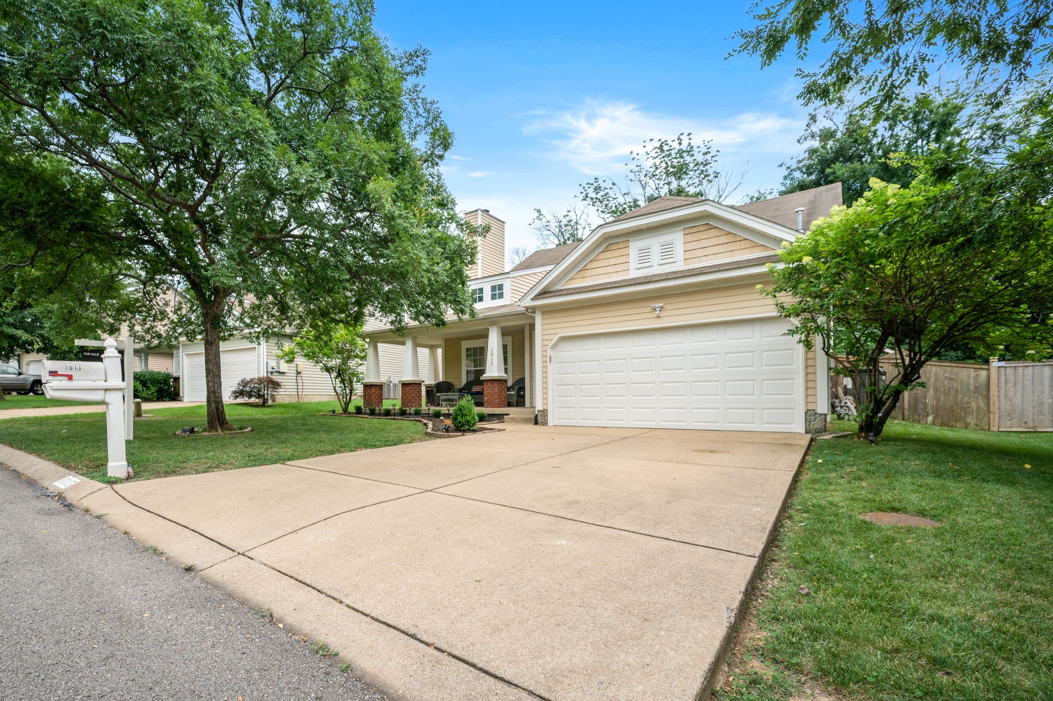 1013 Bradford Park Rd