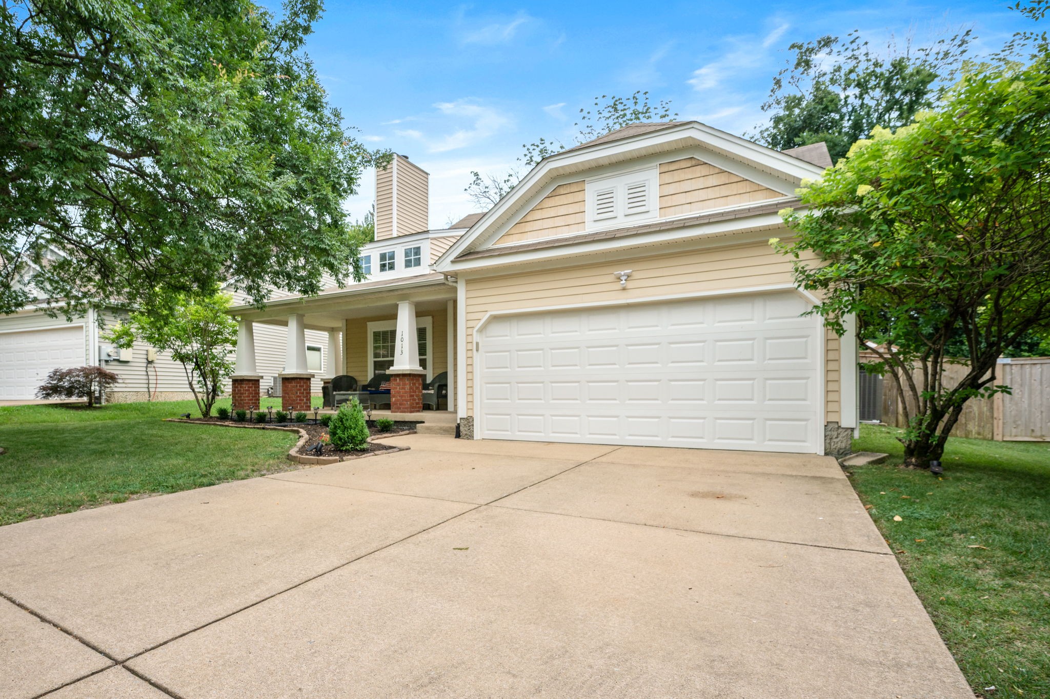 1013 Bradford Park Rd