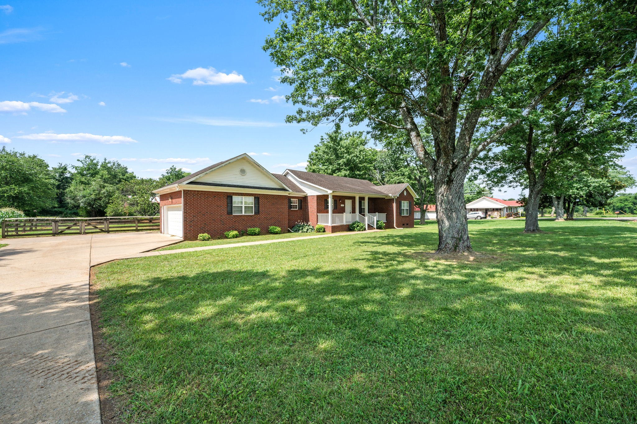 1324 Mockingbird Ln