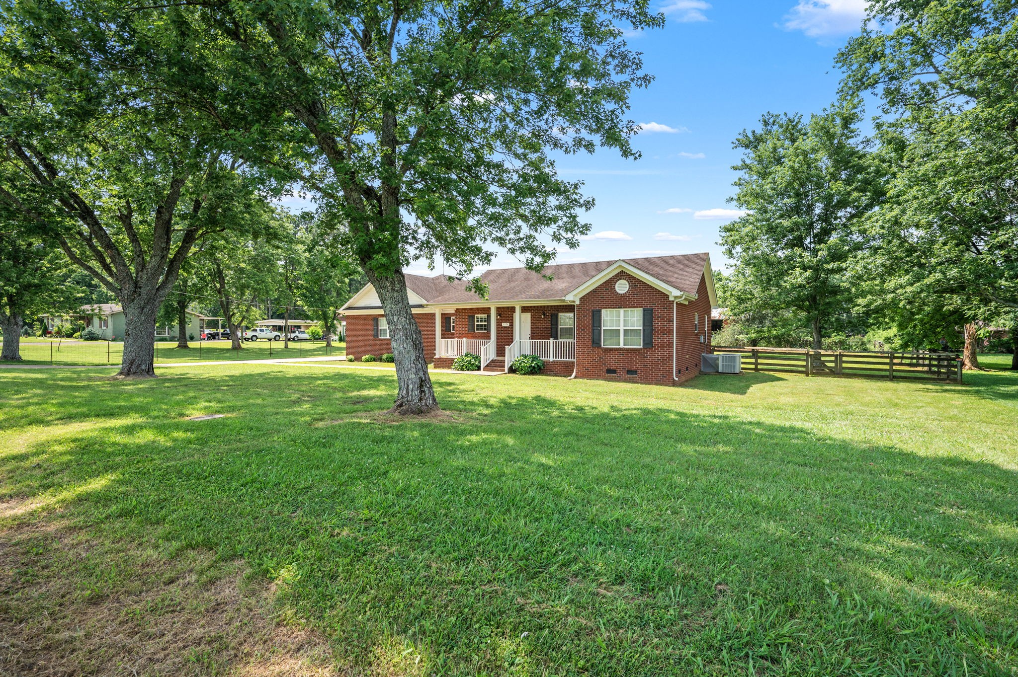 1324 Mockingbird Ln