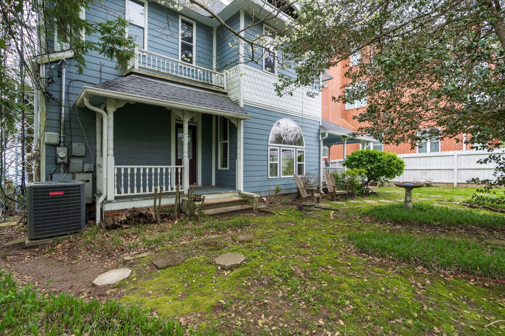1117 E Brow Road