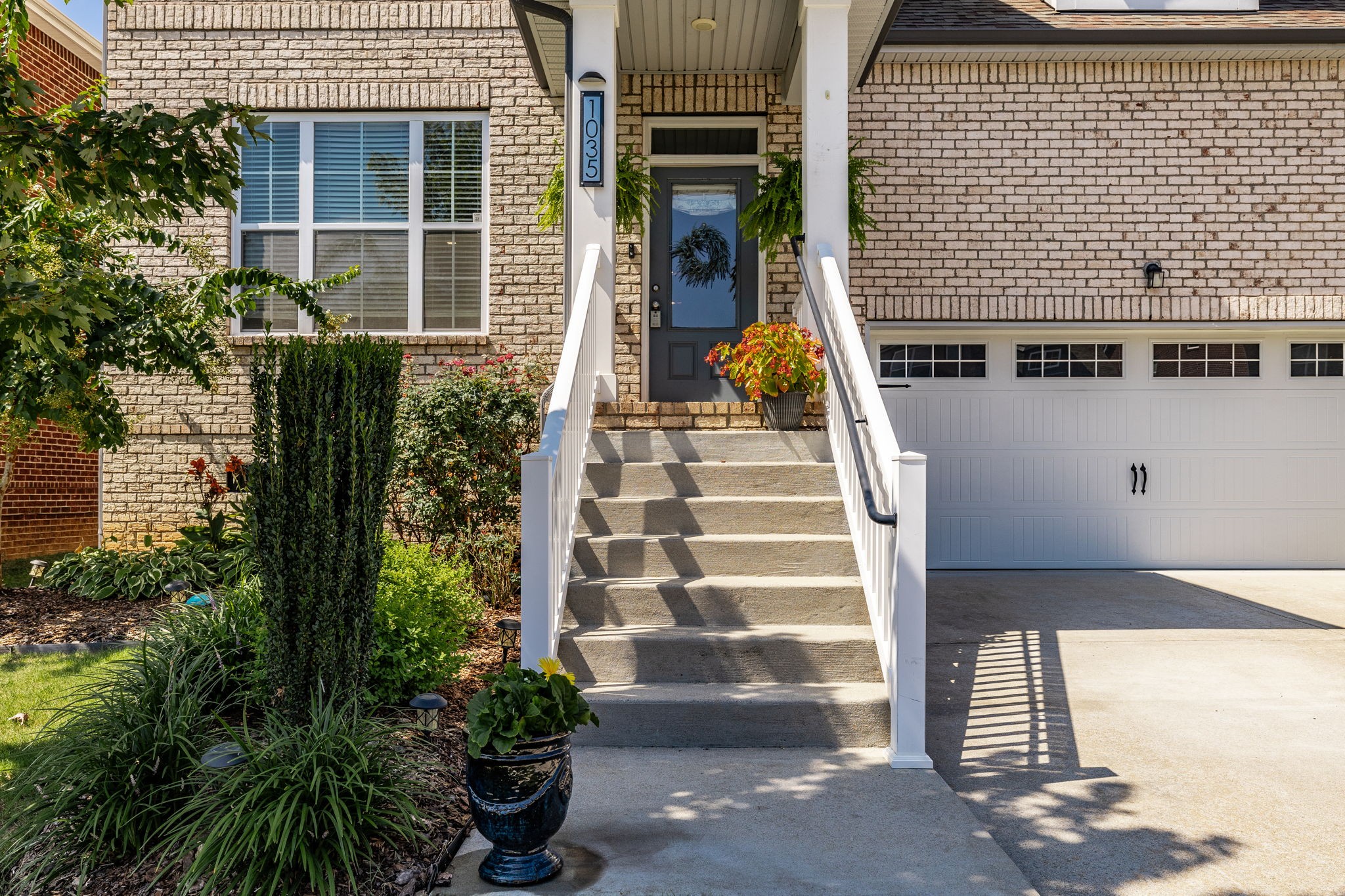 1035 Nave Ct