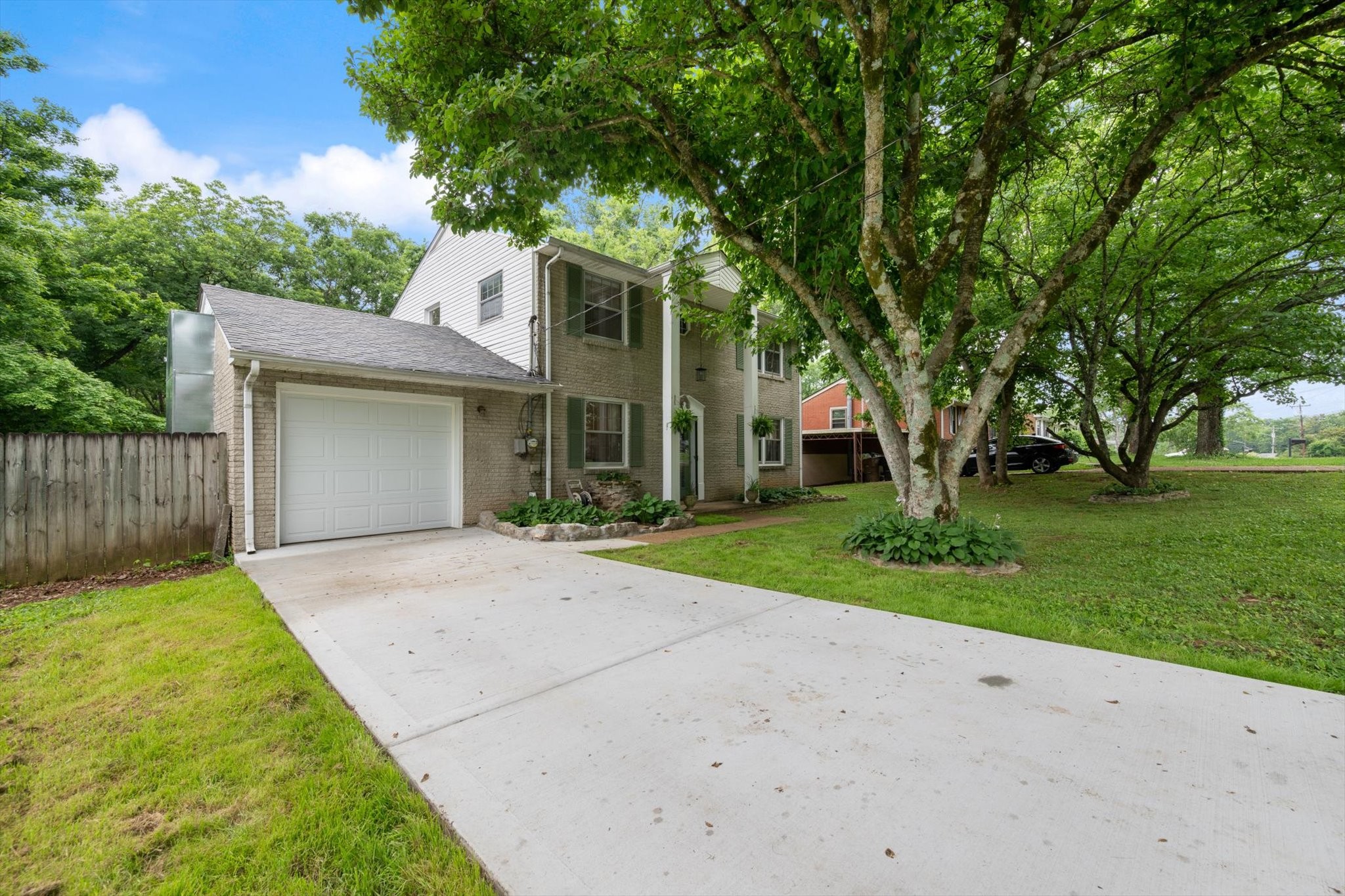 3243 Cloverwood Dr