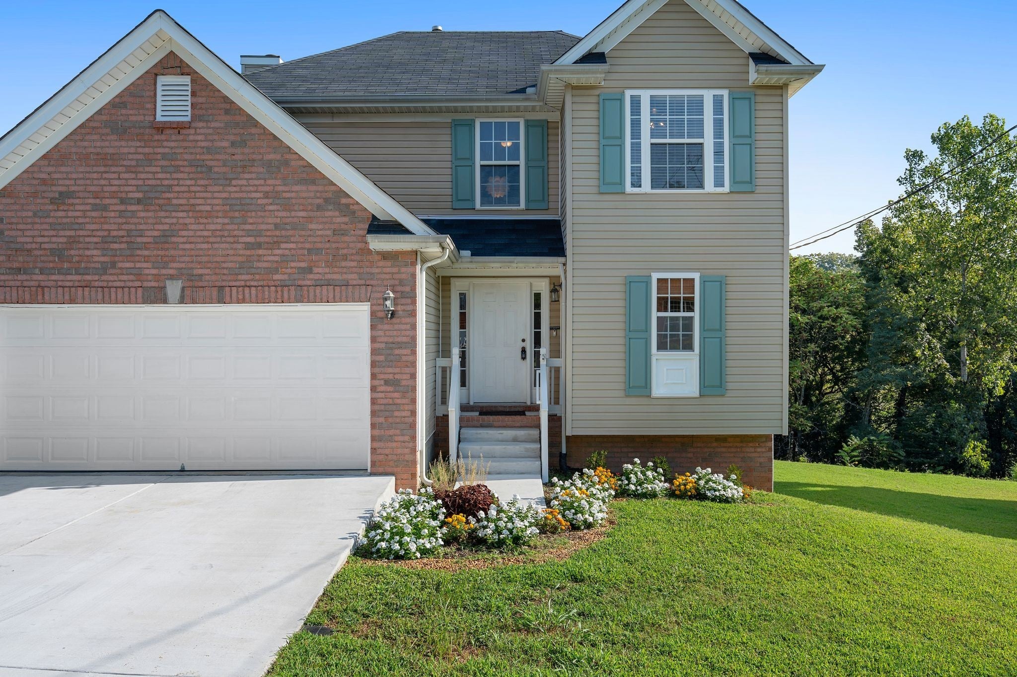 1513 Yarmouth Ln
