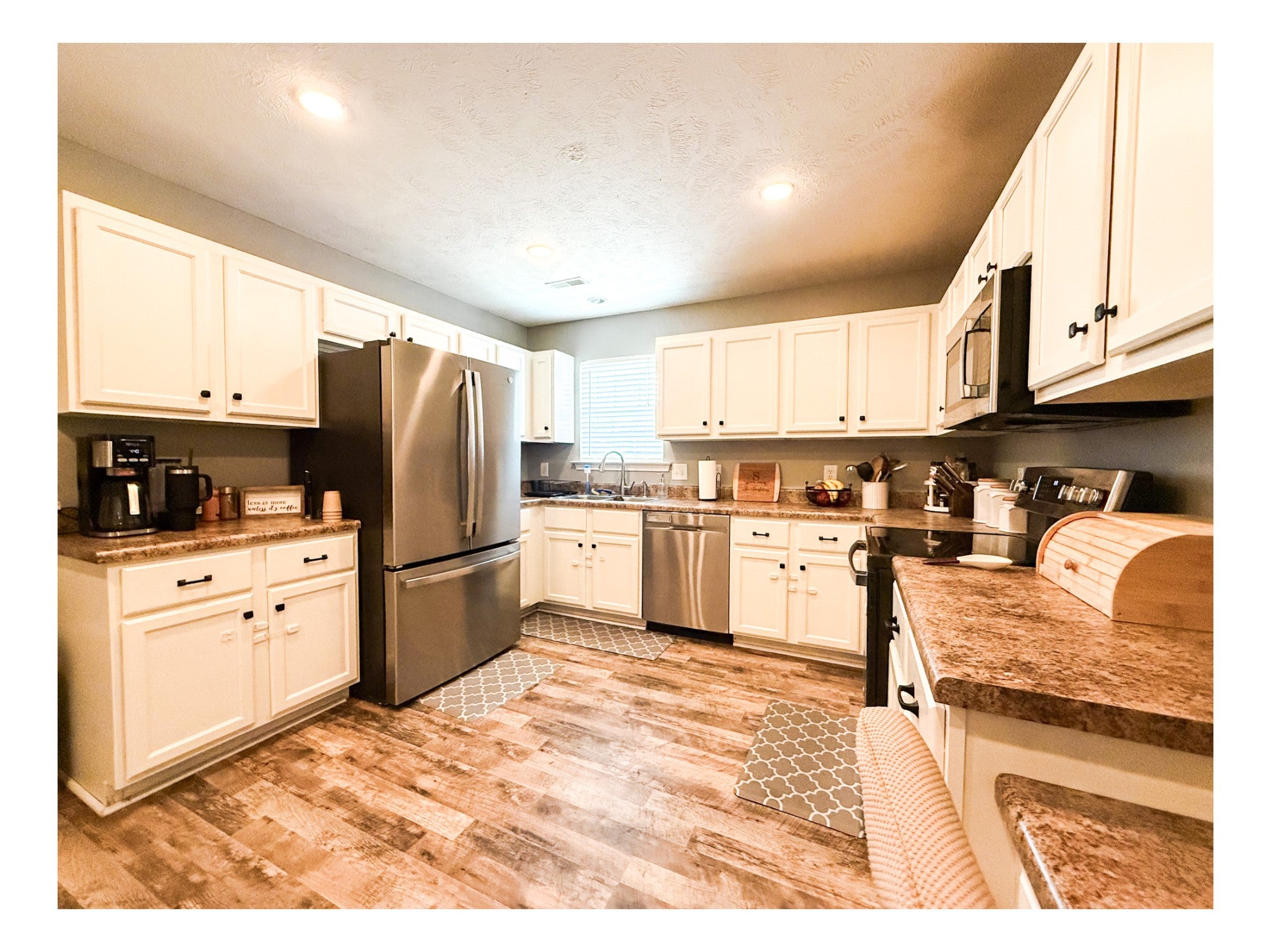 1109 Auldridge Dr