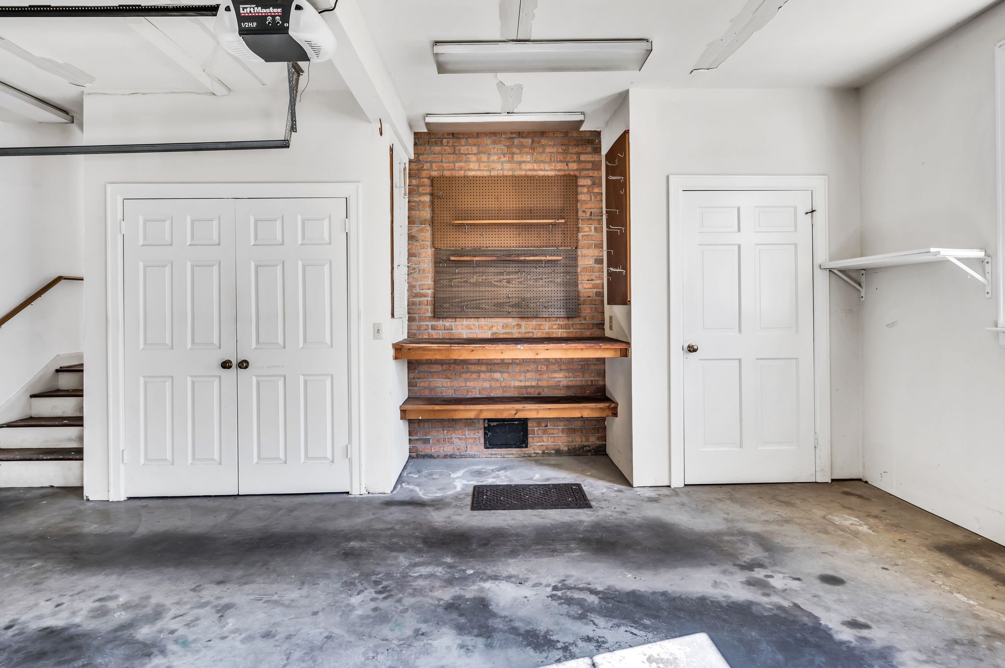 Nashville, Tennessee 37215, United States, 5 Bedrooms Bedrooms, ,5 BathroomsBathrooms,Residential,Active,17251