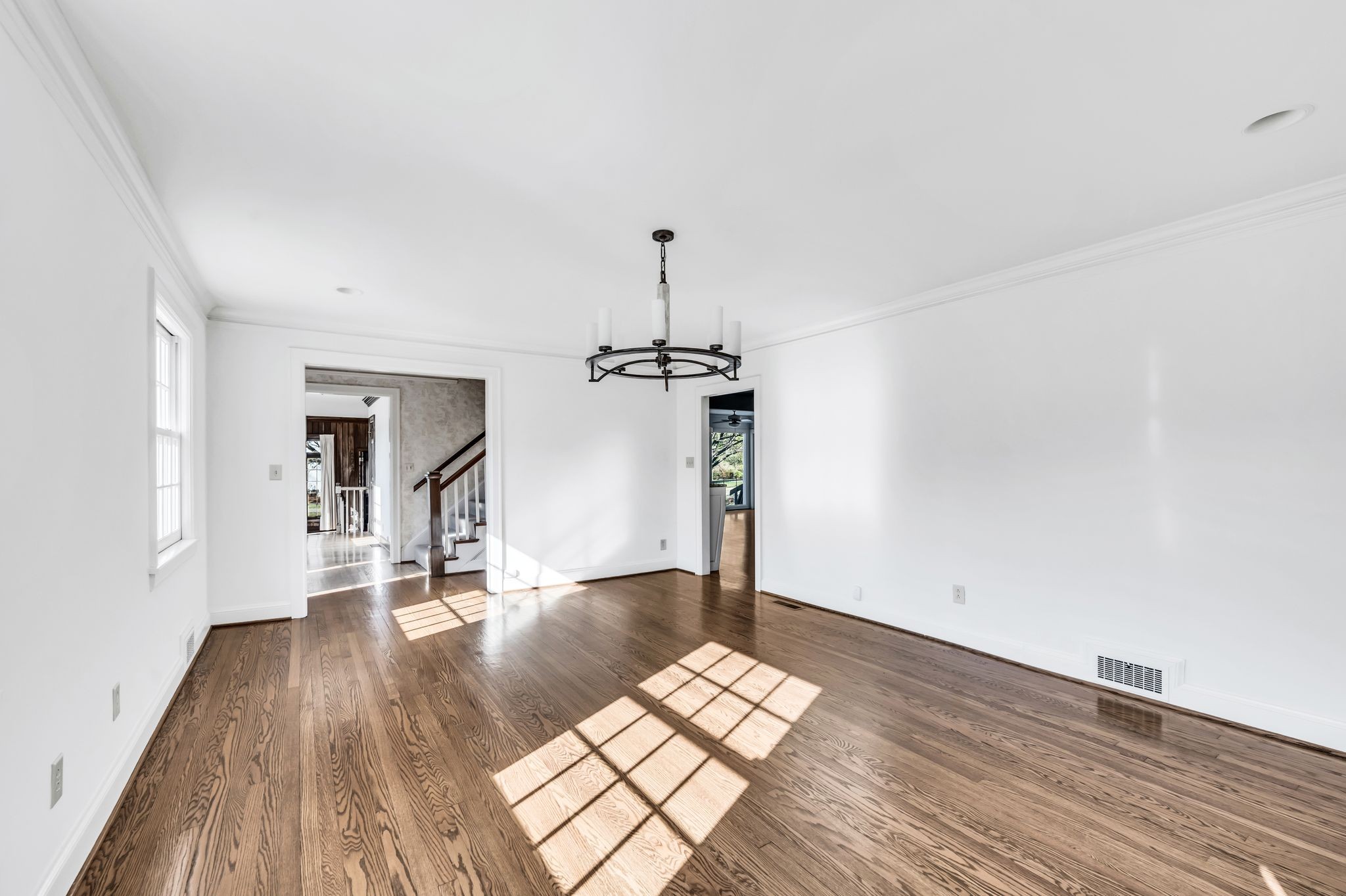 Nashville, Tennessee 37215, United States, 5 Bedrooms Bedrooms, ,5 BathroomsBathrooms,Residential,Active,17251