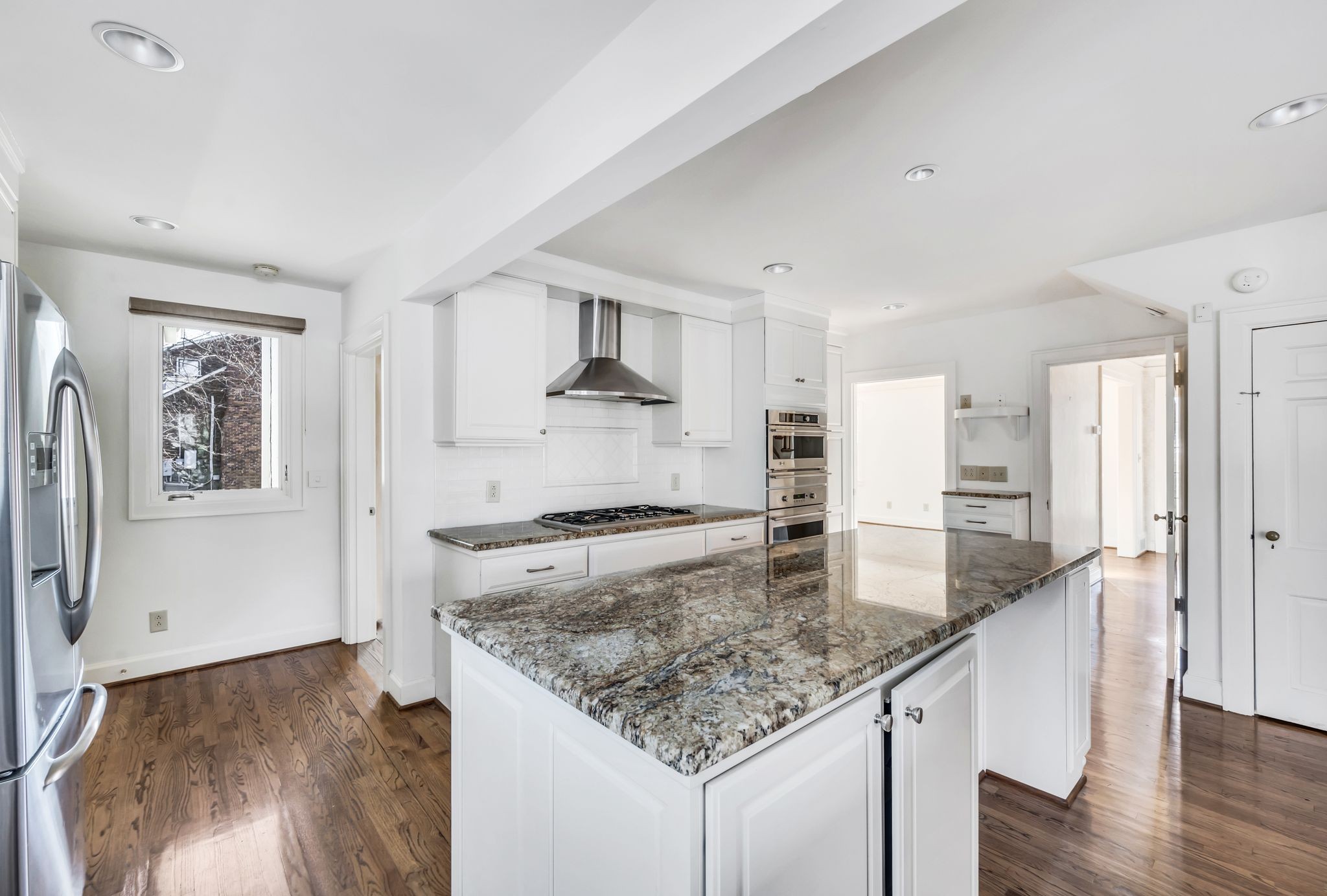 Nashville, Tennessee 37215, United States, 5 Bedrooms Bedrooms, ,5 BathroomsBathrooms,Residential,Active,17251