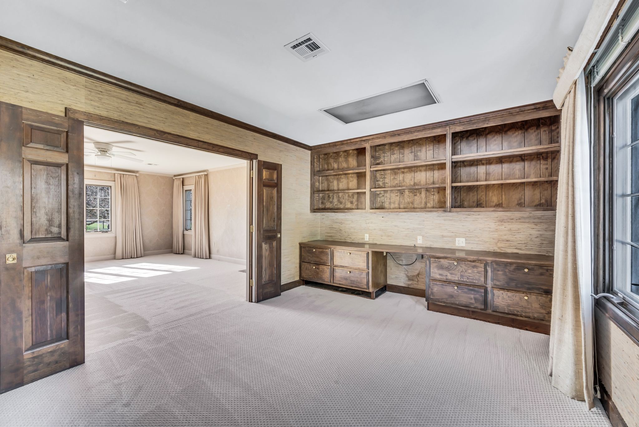 Nashville, Tennessee 37215, United States, 5 Bedrooms Bedrooms, ,5 BathroomsBathrooms,Residential,Active,17251