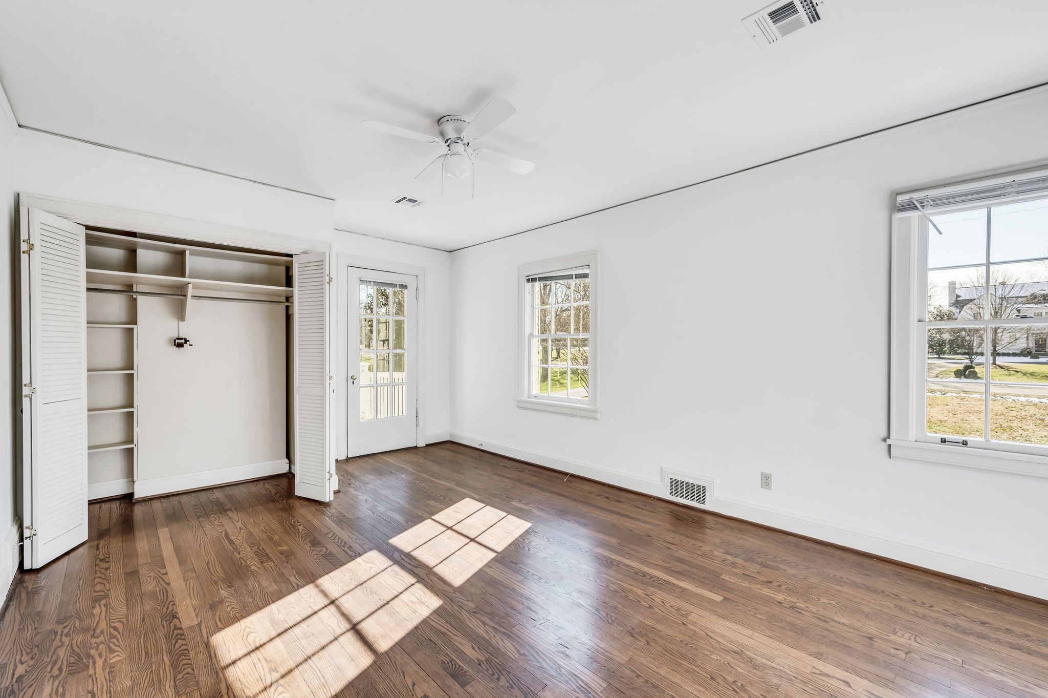 Nashville, Tennessee 37215, United States, 5 Bedrooms Bedrooms, ,5 BathroomsBathrooms,Residential,Active,17251