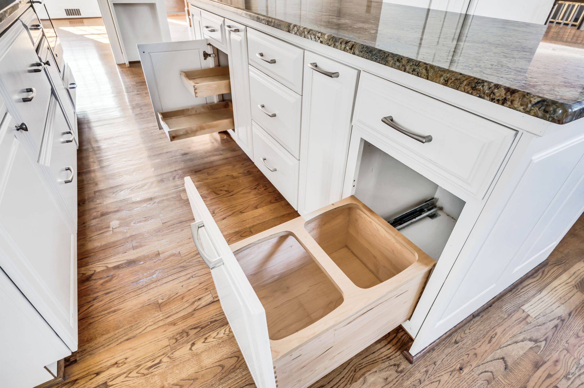 Nashville, Tennessee 37215, United States, 5 Bedrooms Bedrooms, ,5 BathroomsBathrooms,Residential,Active,17251