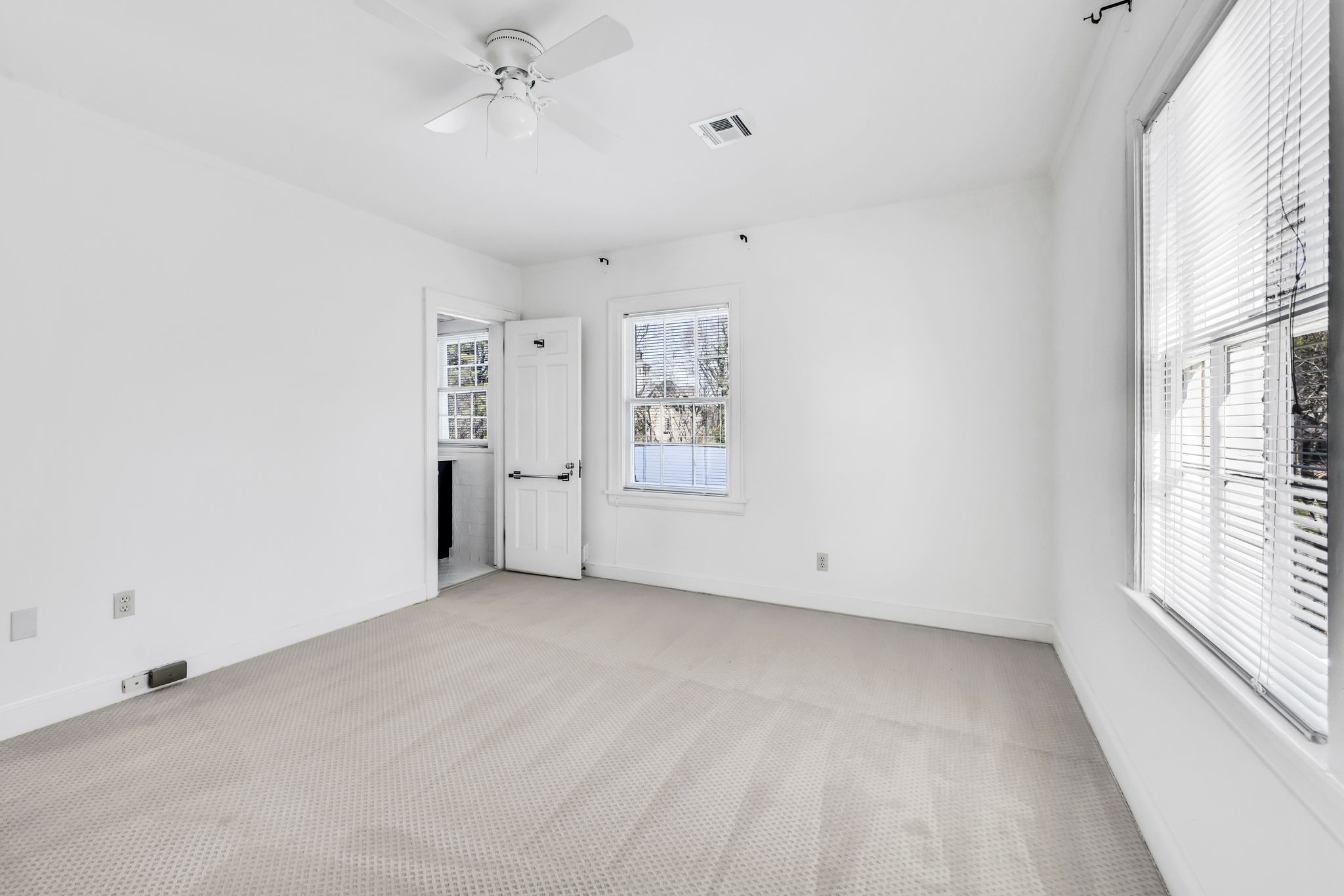 Nashville, Tennessee 37215, United States, 5 Bedrooms Bedrooms, ,5 BathroomsBathrooms,Residential,Active,17251