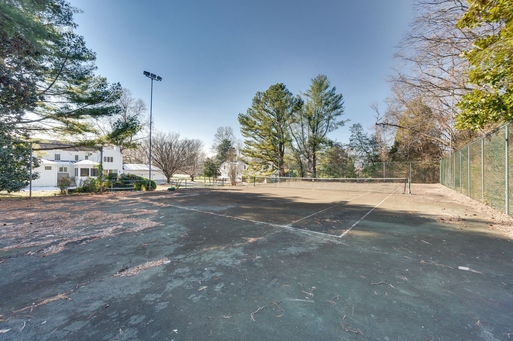 Nashville, Tennessee 37215, United States, 5 Bedrooms Bedrooms, ,5 BathroomsBathrooms,Residential,Active,17251