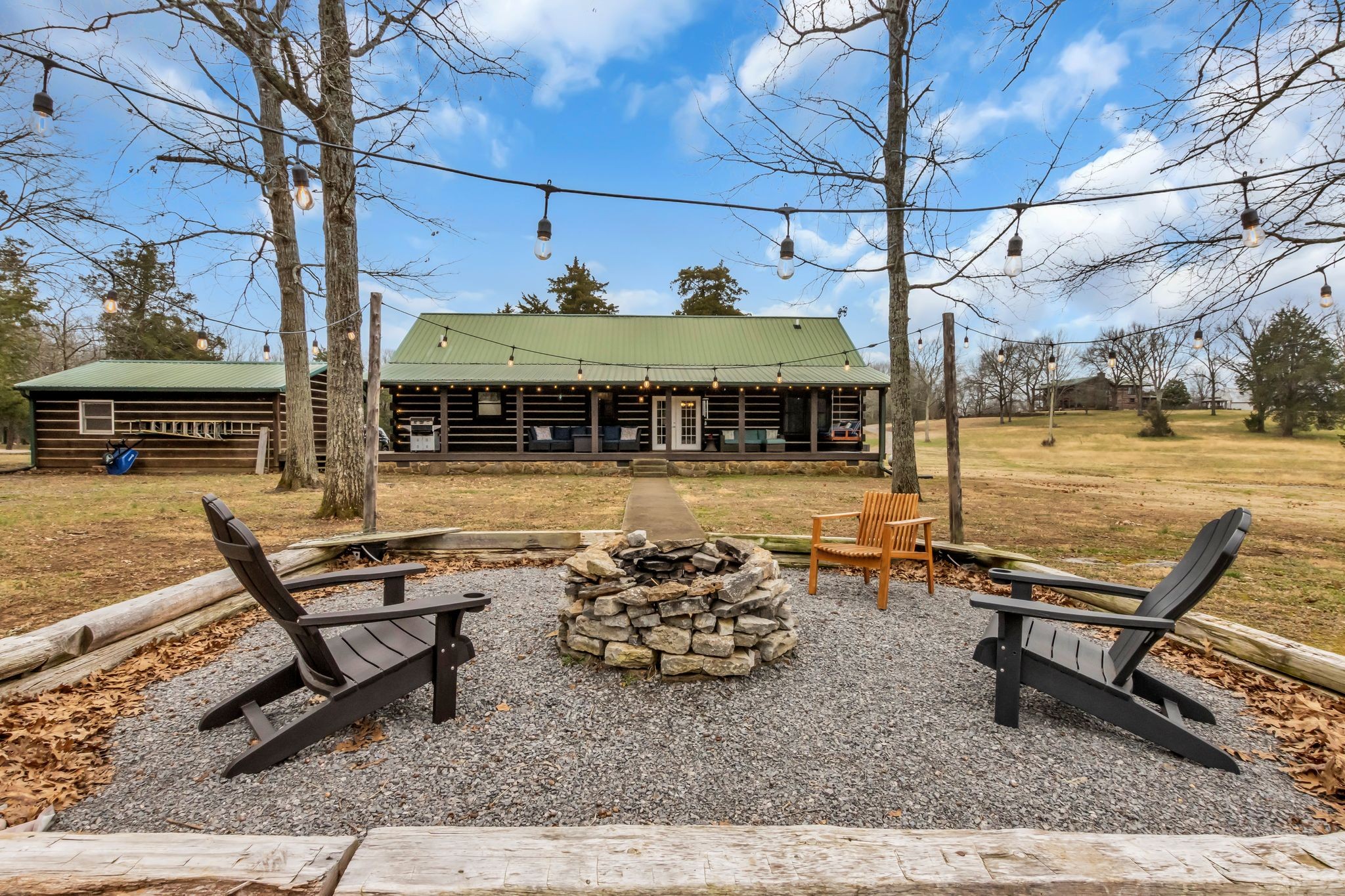 7901 W Buckeye Bottom Rd N