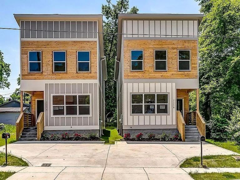 3.0-bed rental at 2423b Batavia St