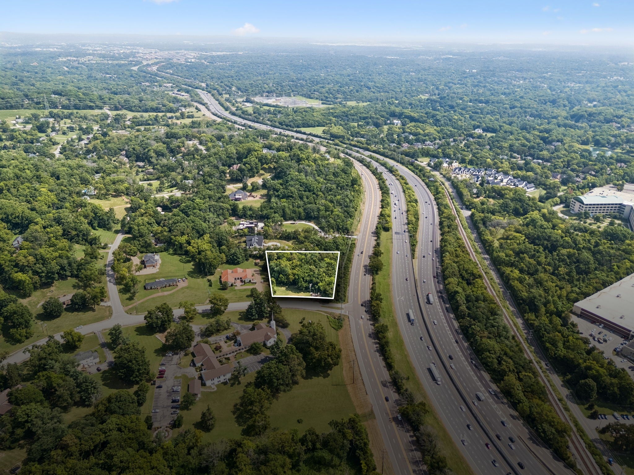 800 Lakemont Dr