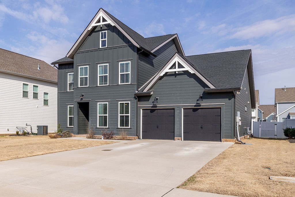5516 Shelton Blvd
