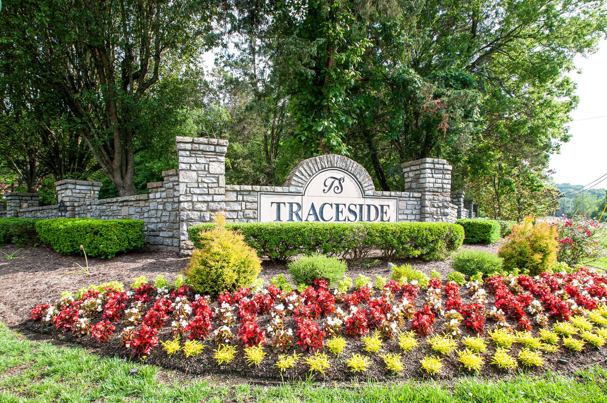 7029 Meadow Ridge Cir