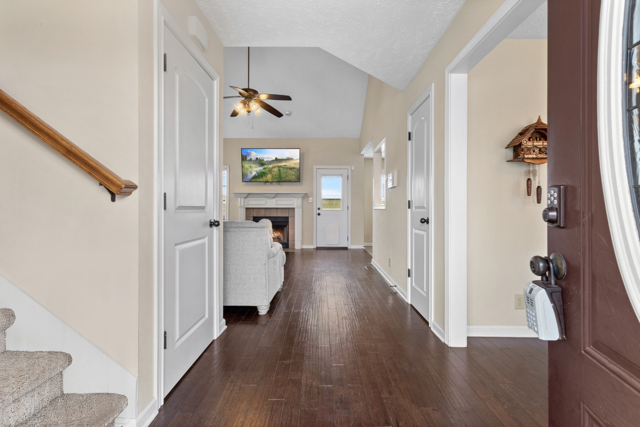 3466 Melrose Dr