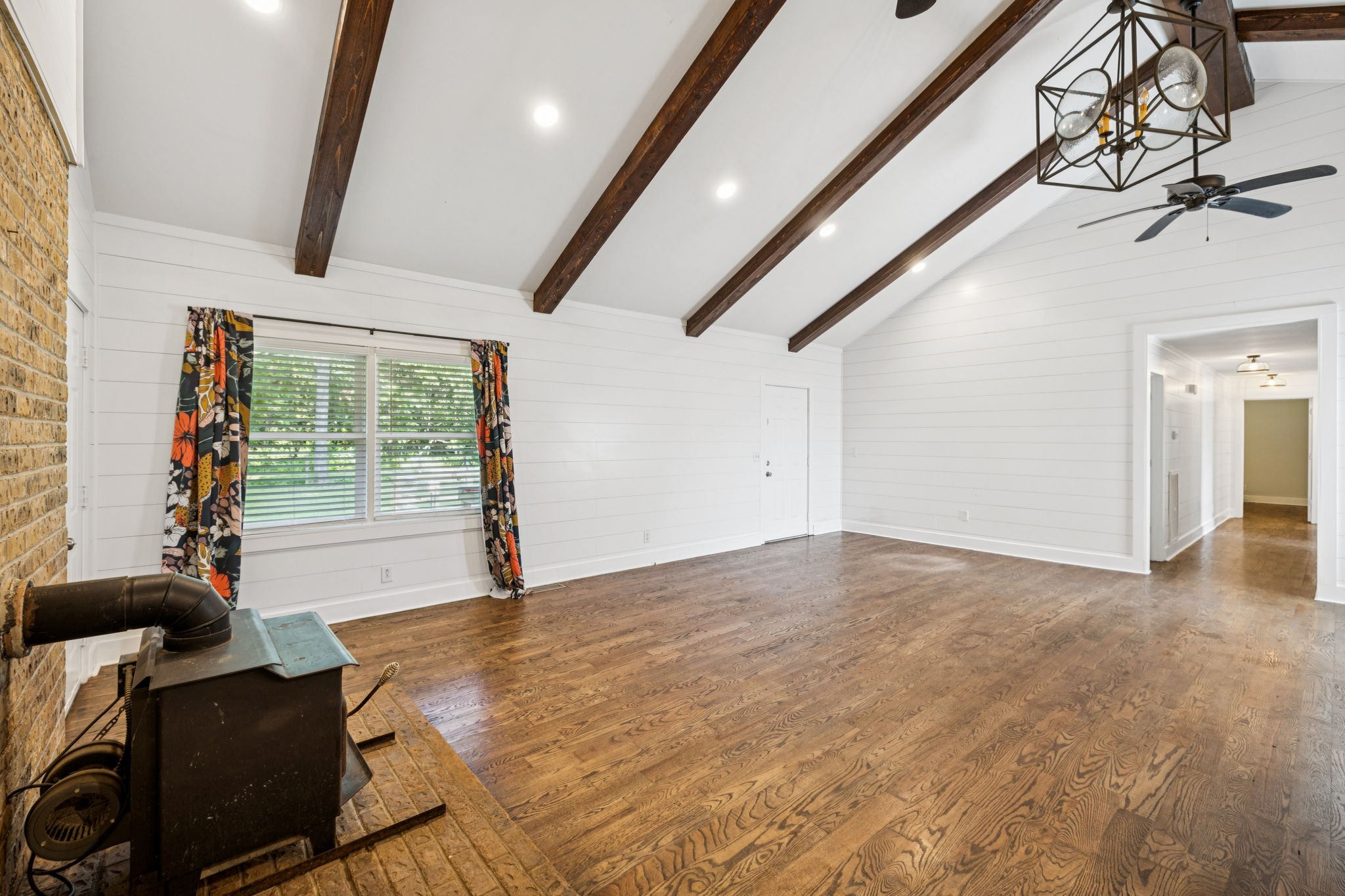2697 Midland Rd
