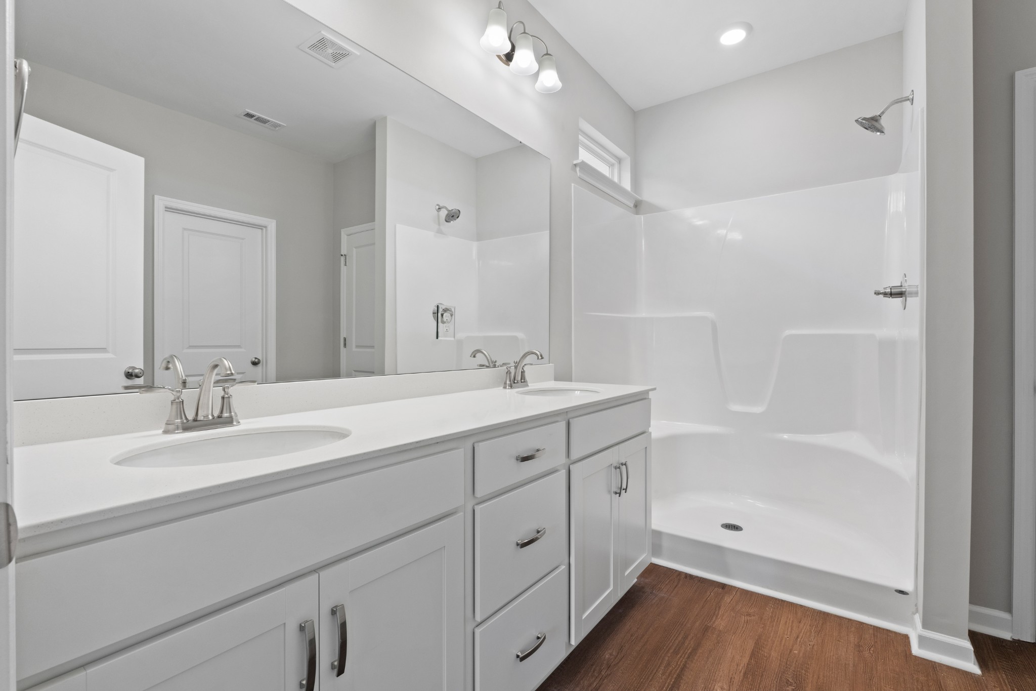 148 Aurora Cir
