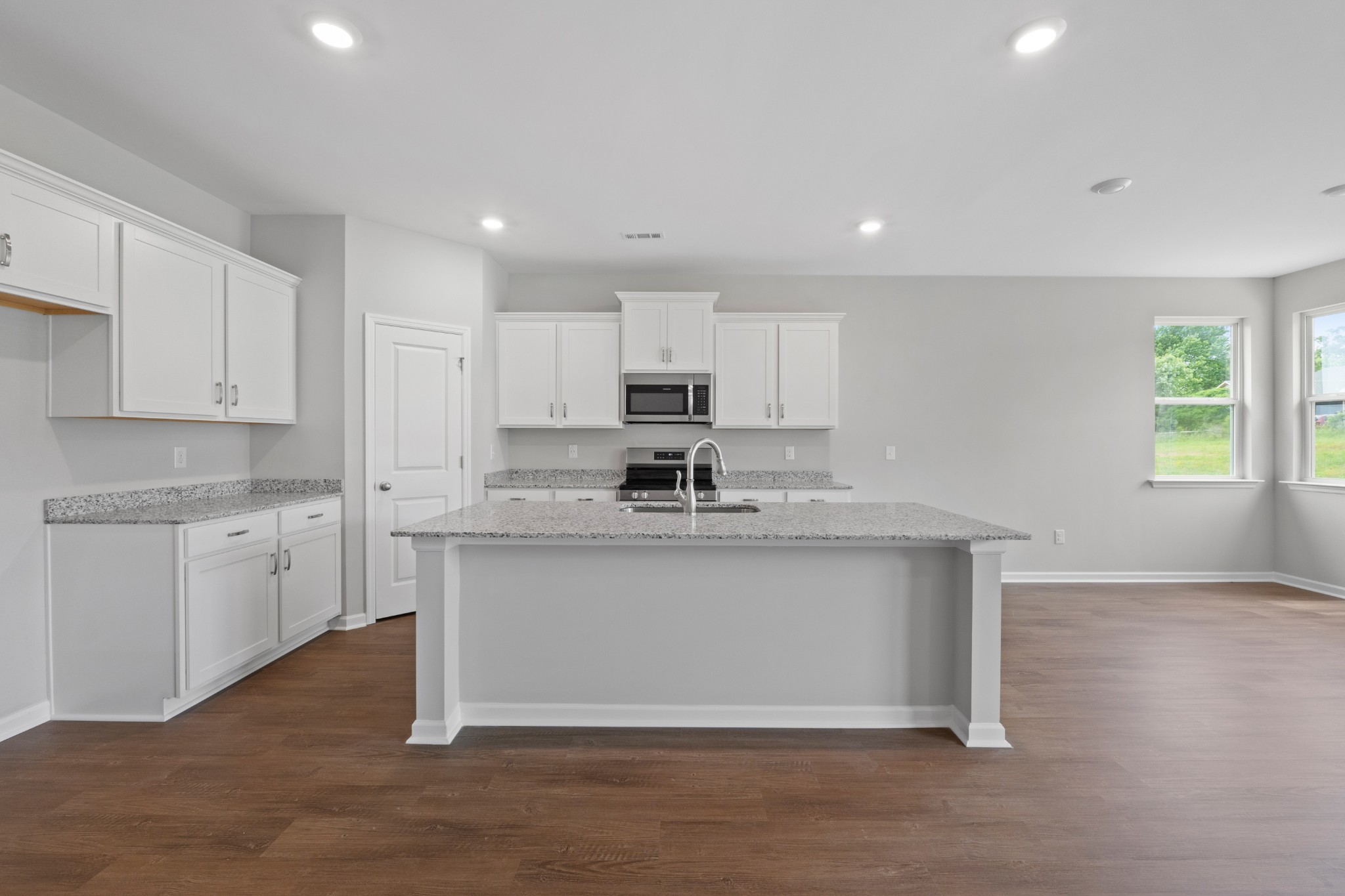 148 Aurora Cir