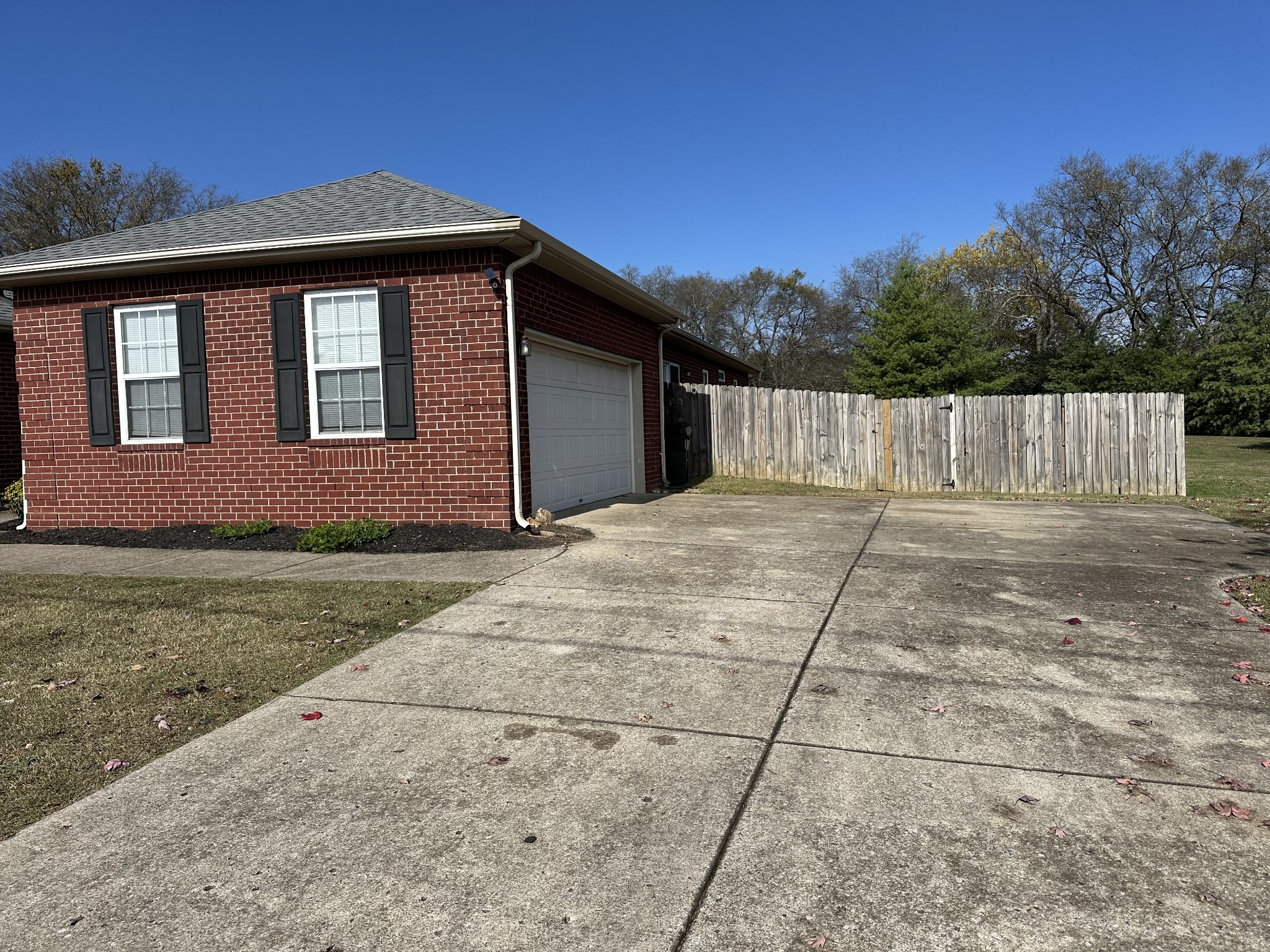 534 Rose Cottage Cir