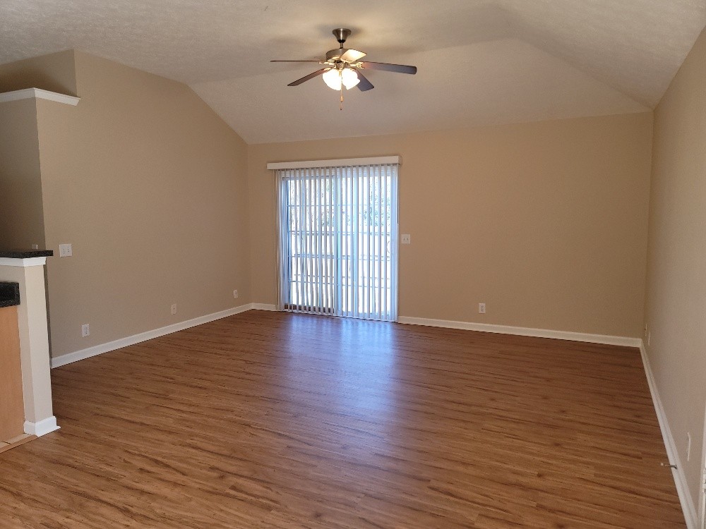 534 Rose Cottage Cir