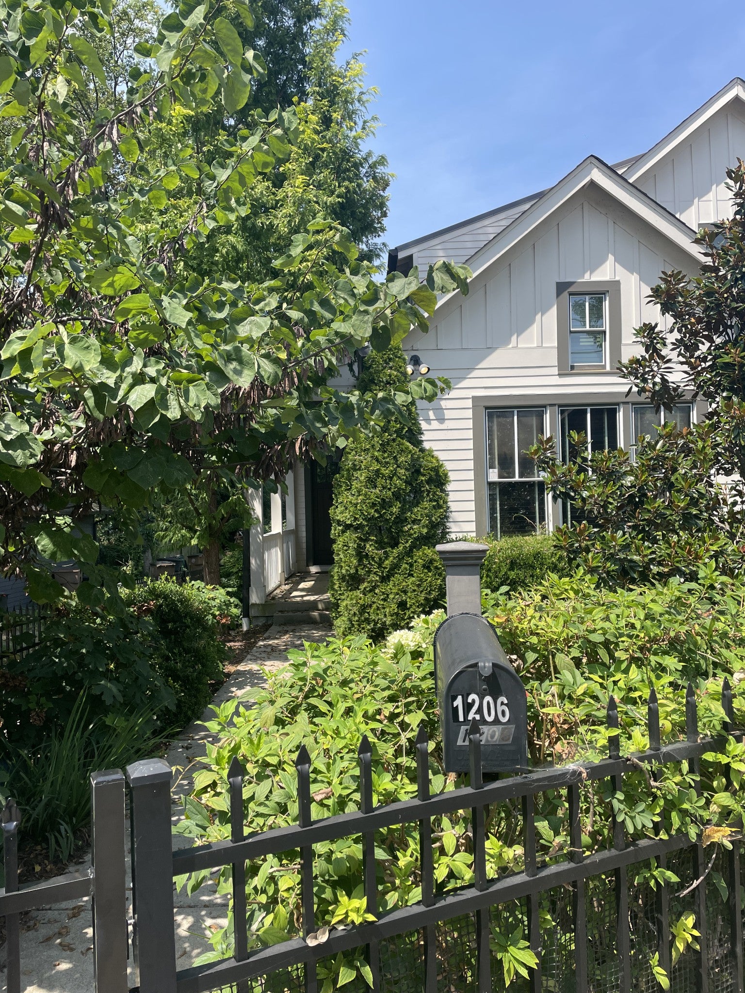 3.0-bed rental at 1206 Chapel Ave