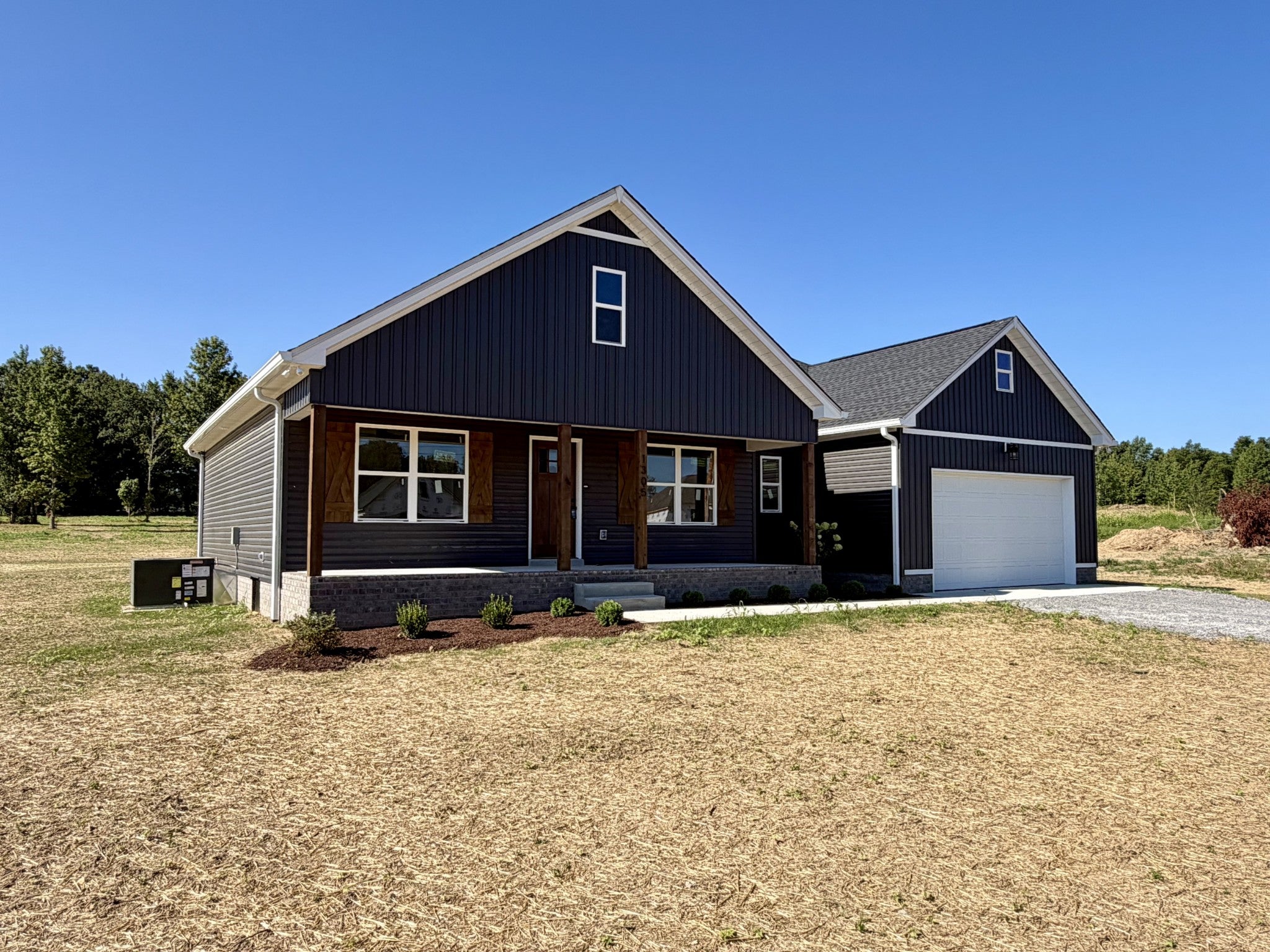1305 Vickie Ln