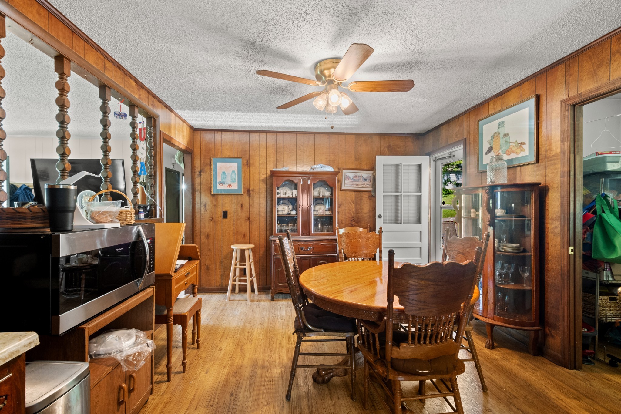 1284 Highway 96 N